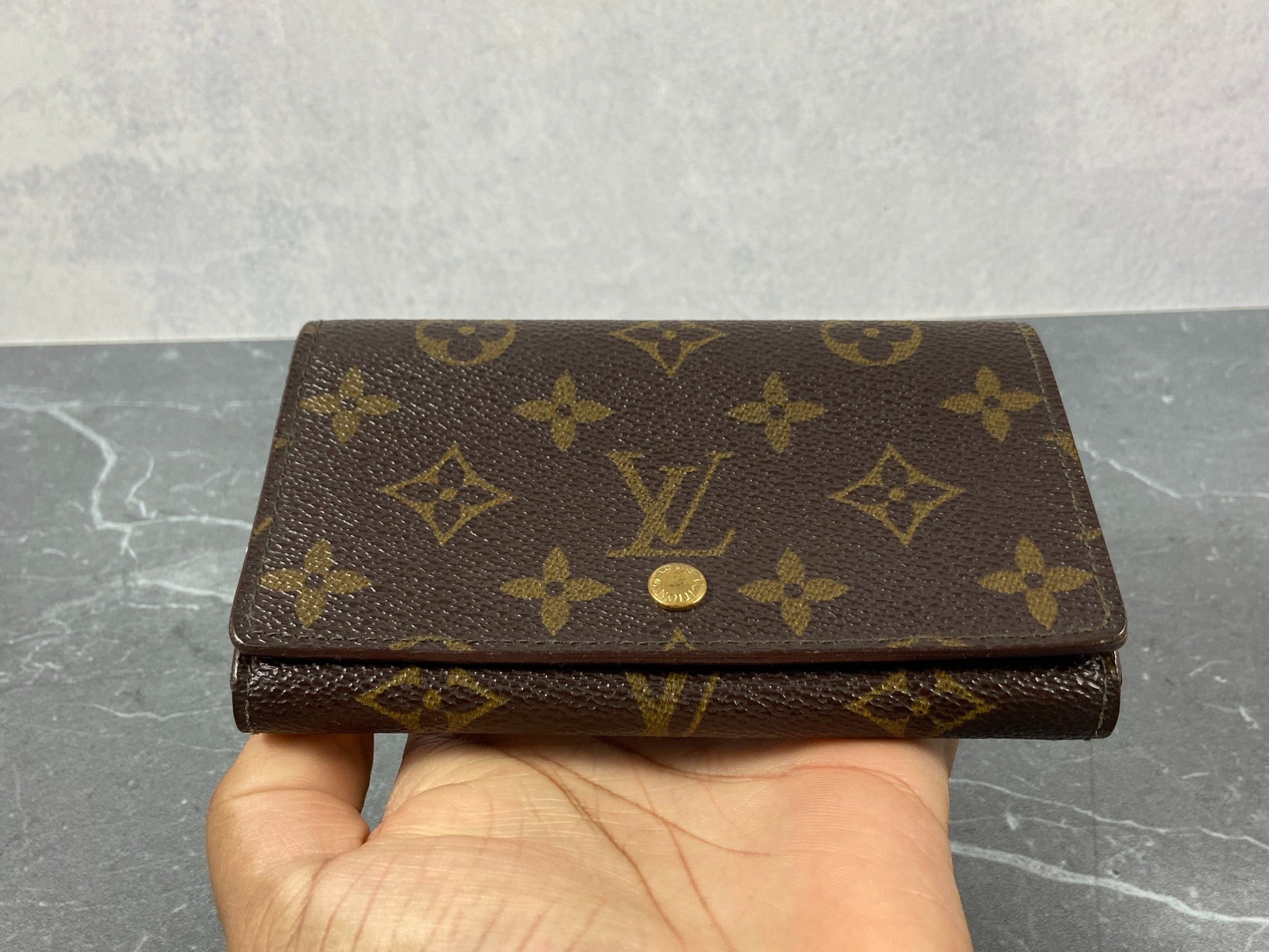 Louis Vuitton Porte-Monnaie Tresor Monogram Canvas