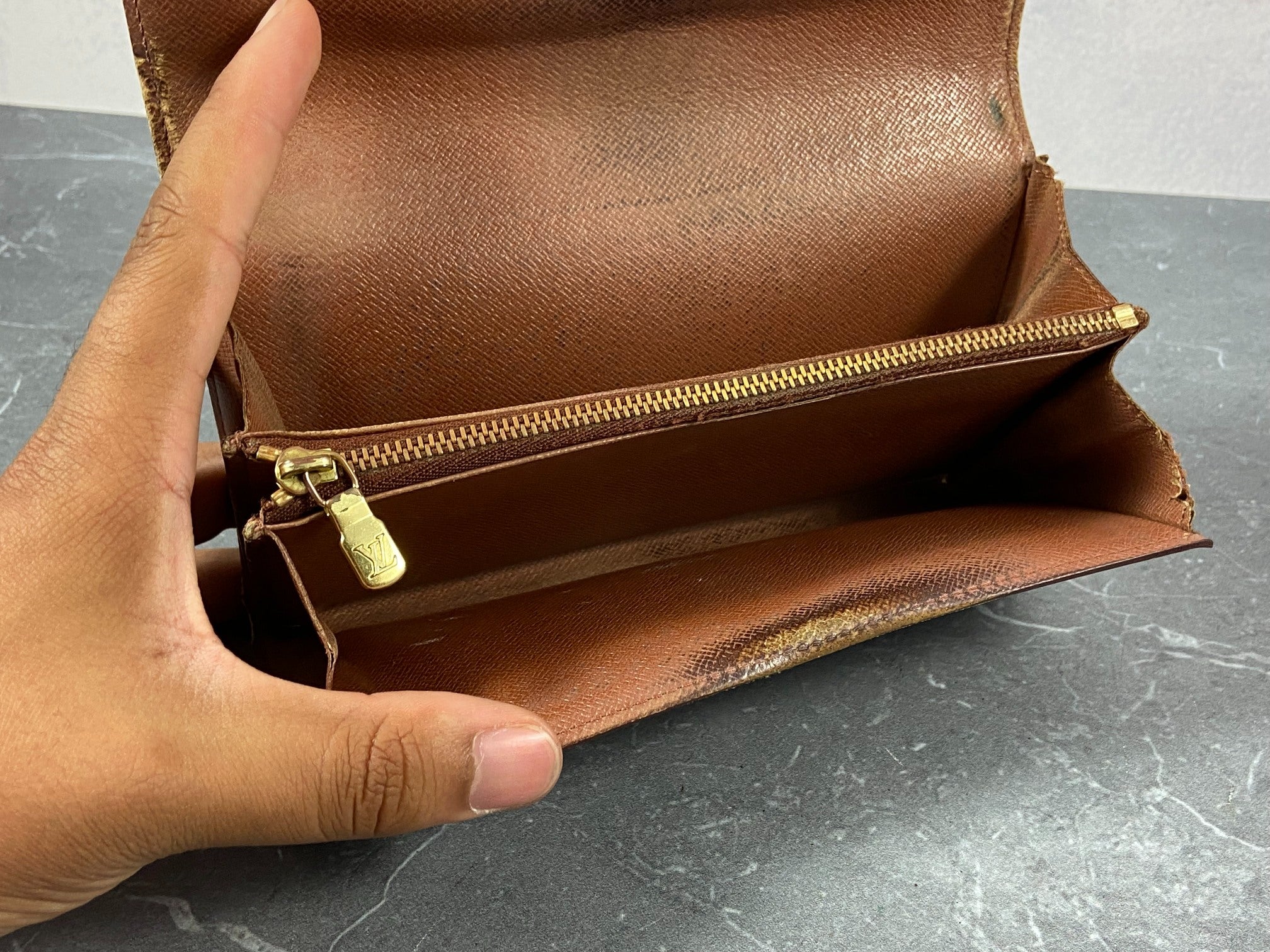 Louis Vuitton Sarah Wallet Monogram Canvas