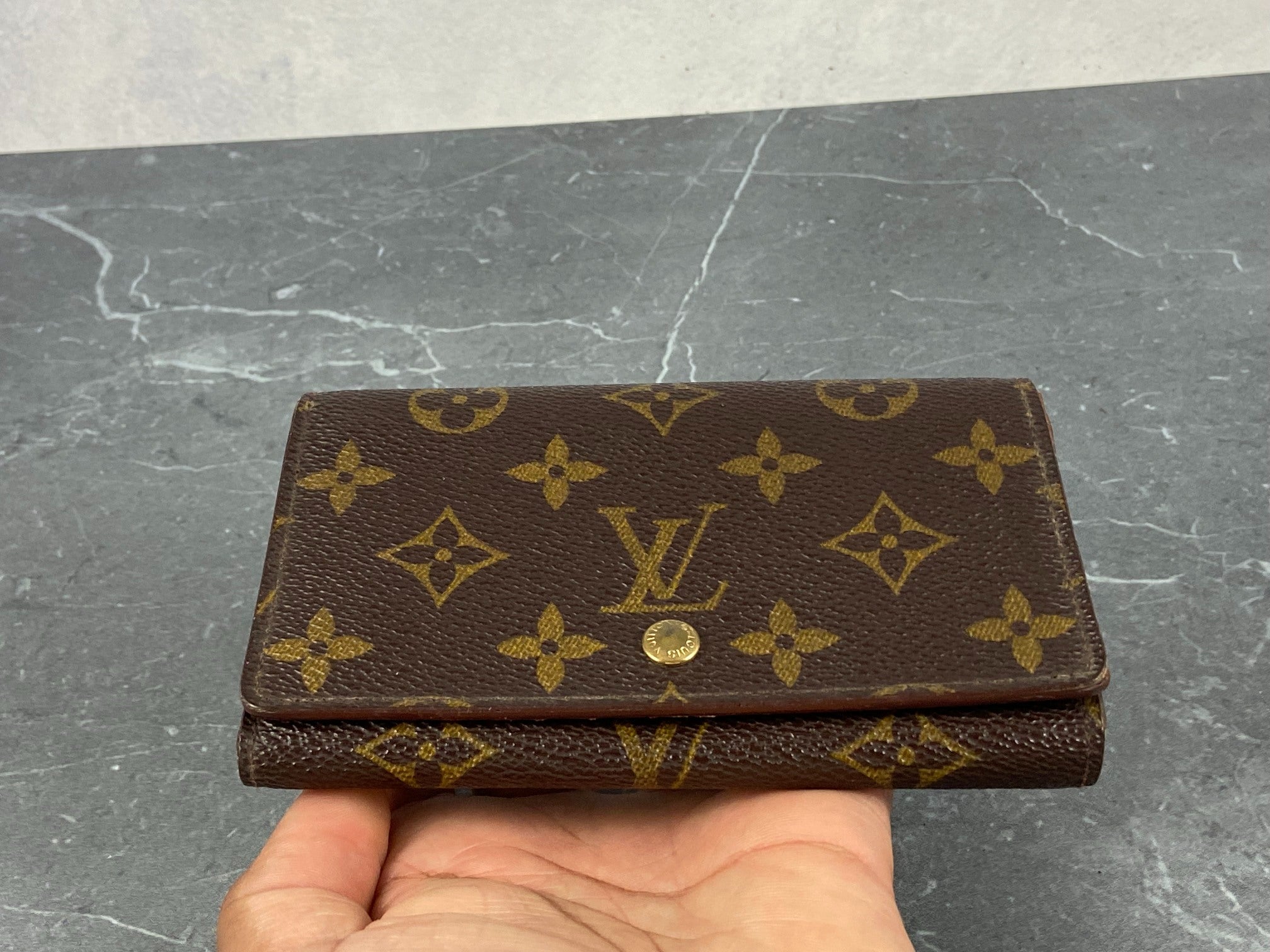 Louis Vuitton Porte-Monnaie Tresor Monogram Canvas