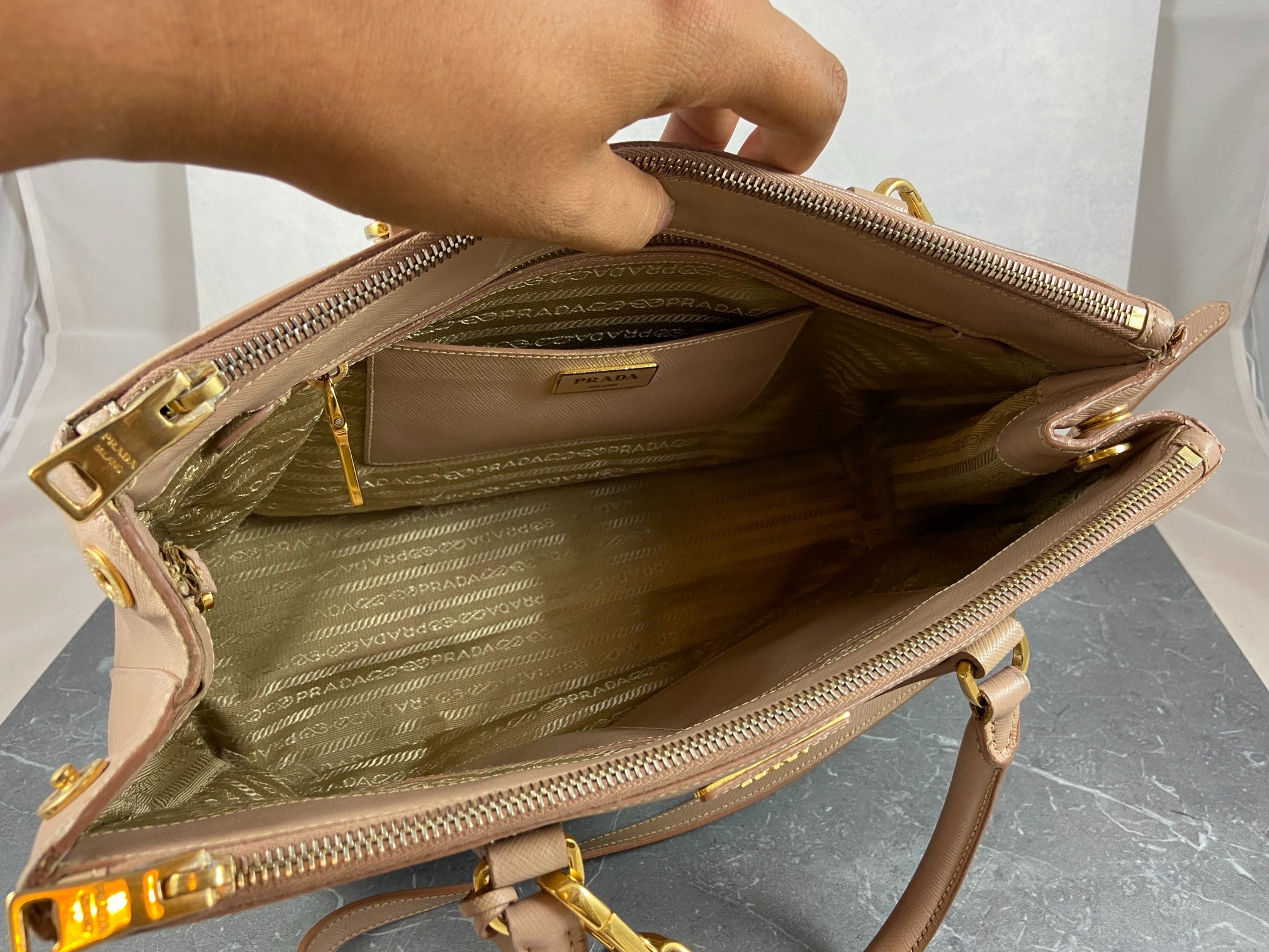 Prada Galleria Hand Bag Rose Saffiano Leather