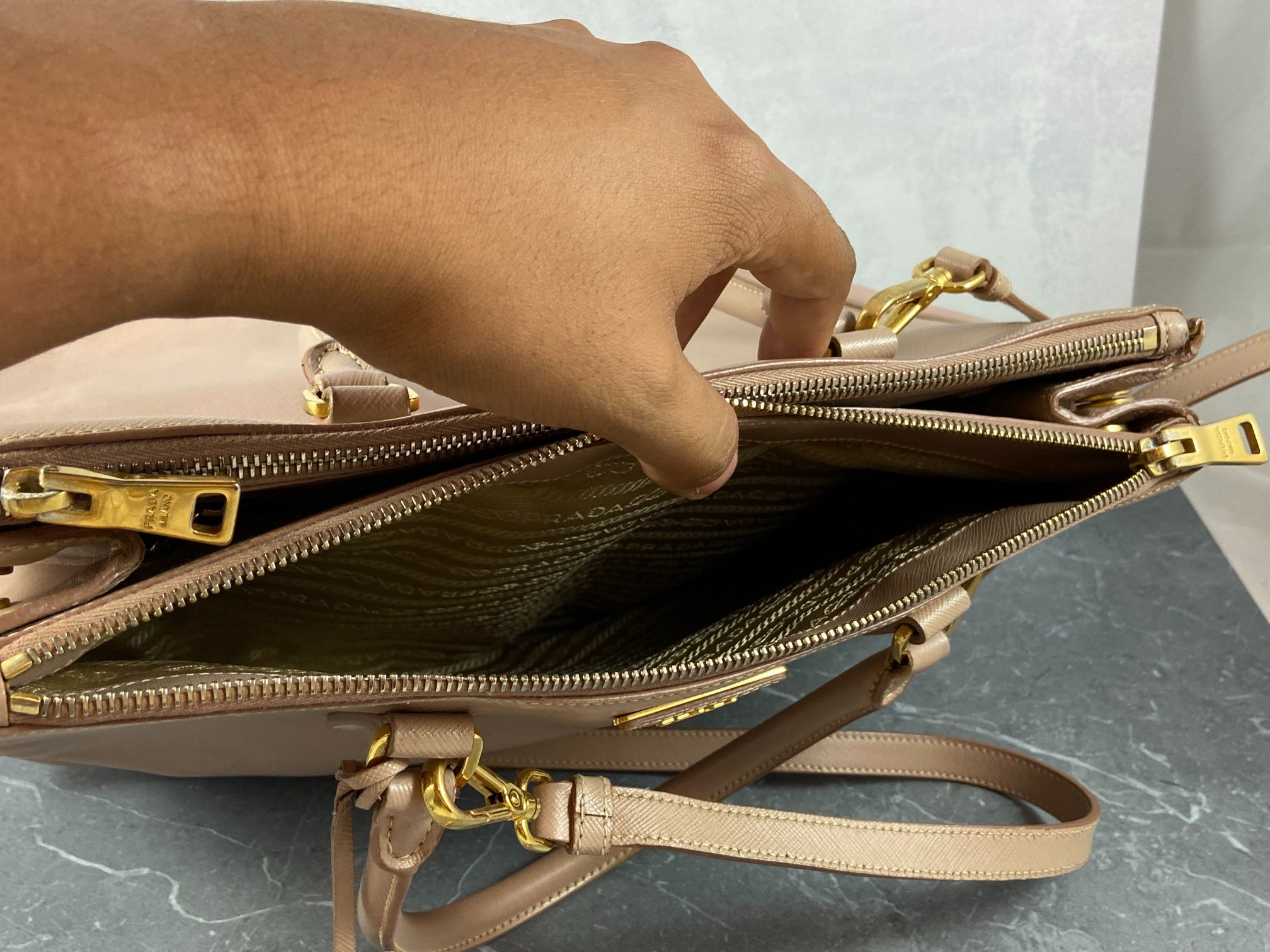 Prada Galleria Hand Bag Rose Saffiano Leather