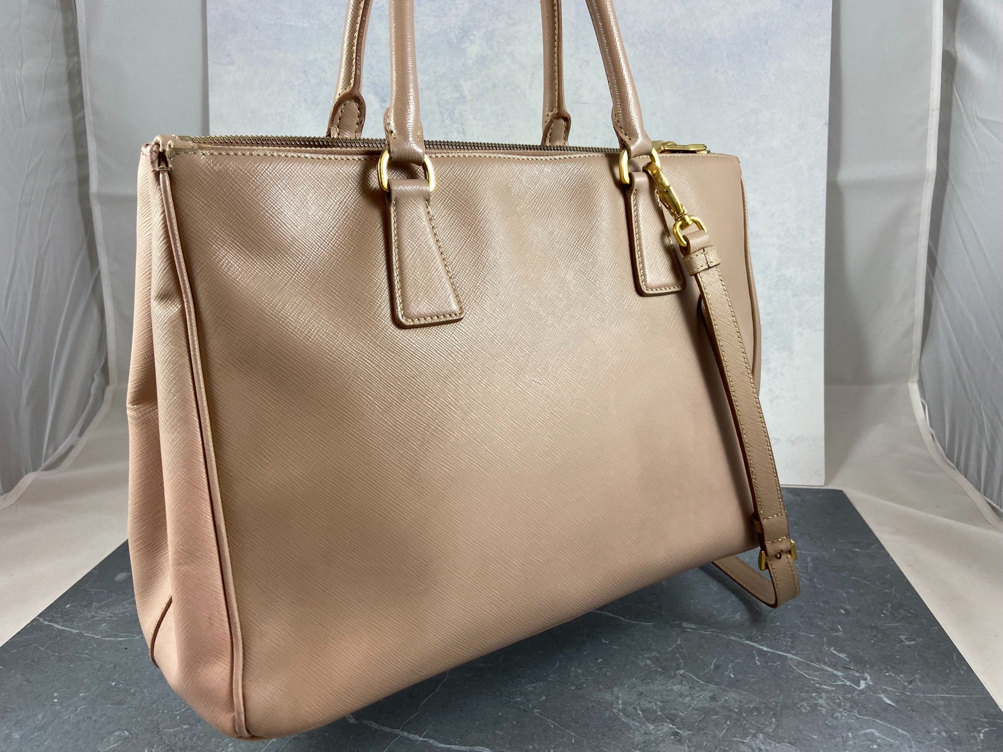 Prada Galleria Hand Bag Rose Saffiano Leather