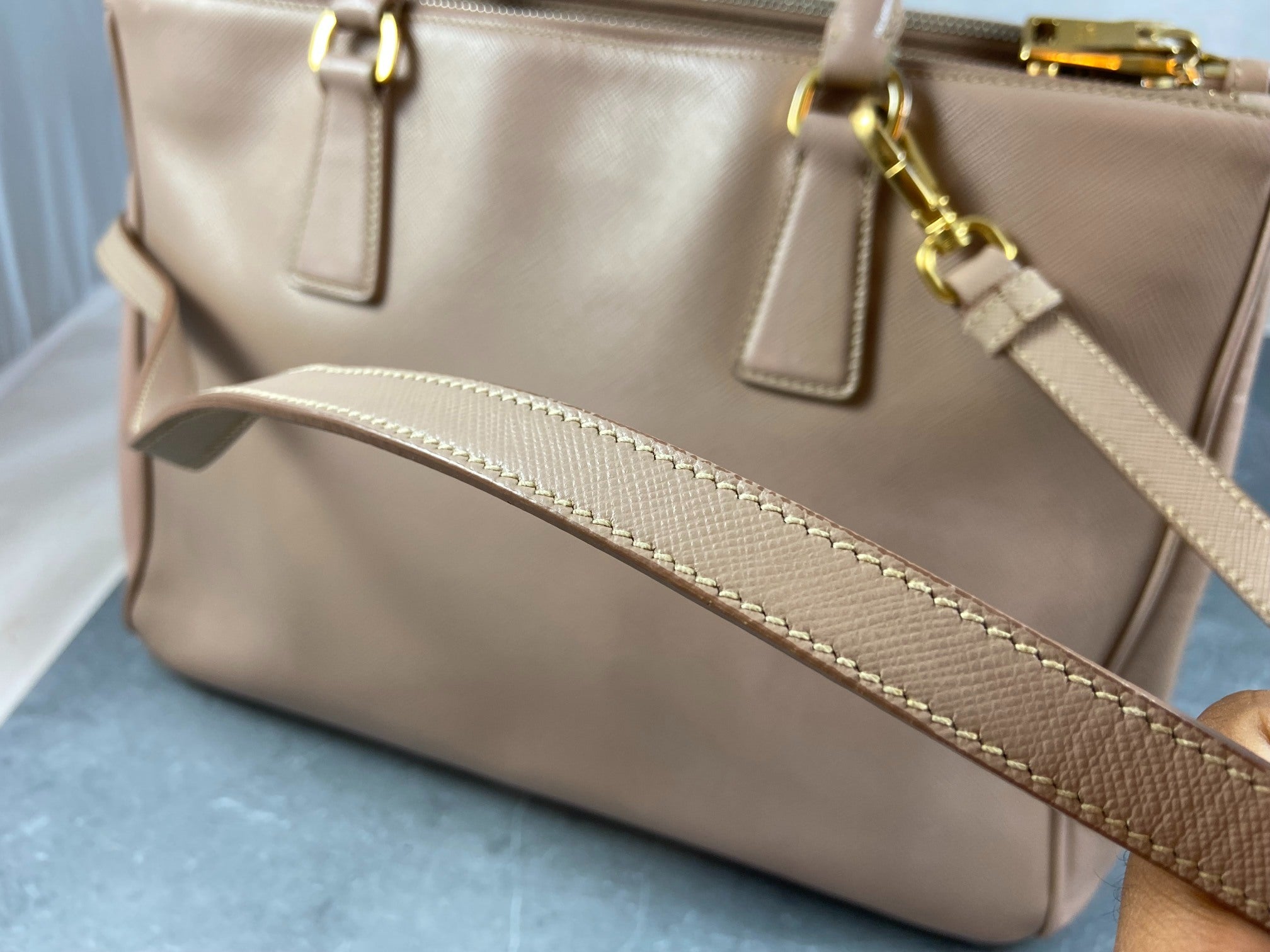 Prada Galleria Hand Bag Rose Saffiano Leather