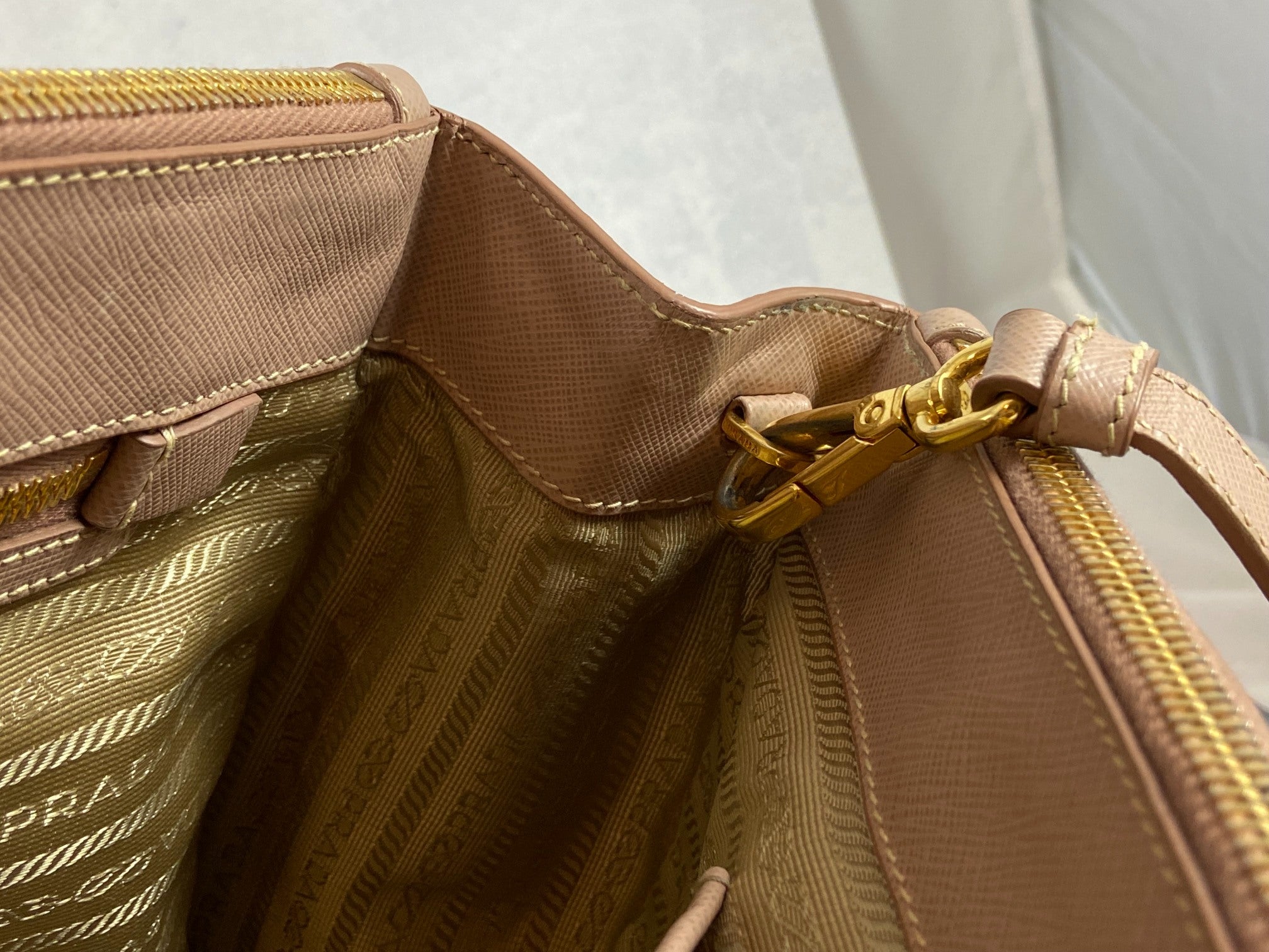 Prada Galleria Hand Bag Rose Saffiano Leather