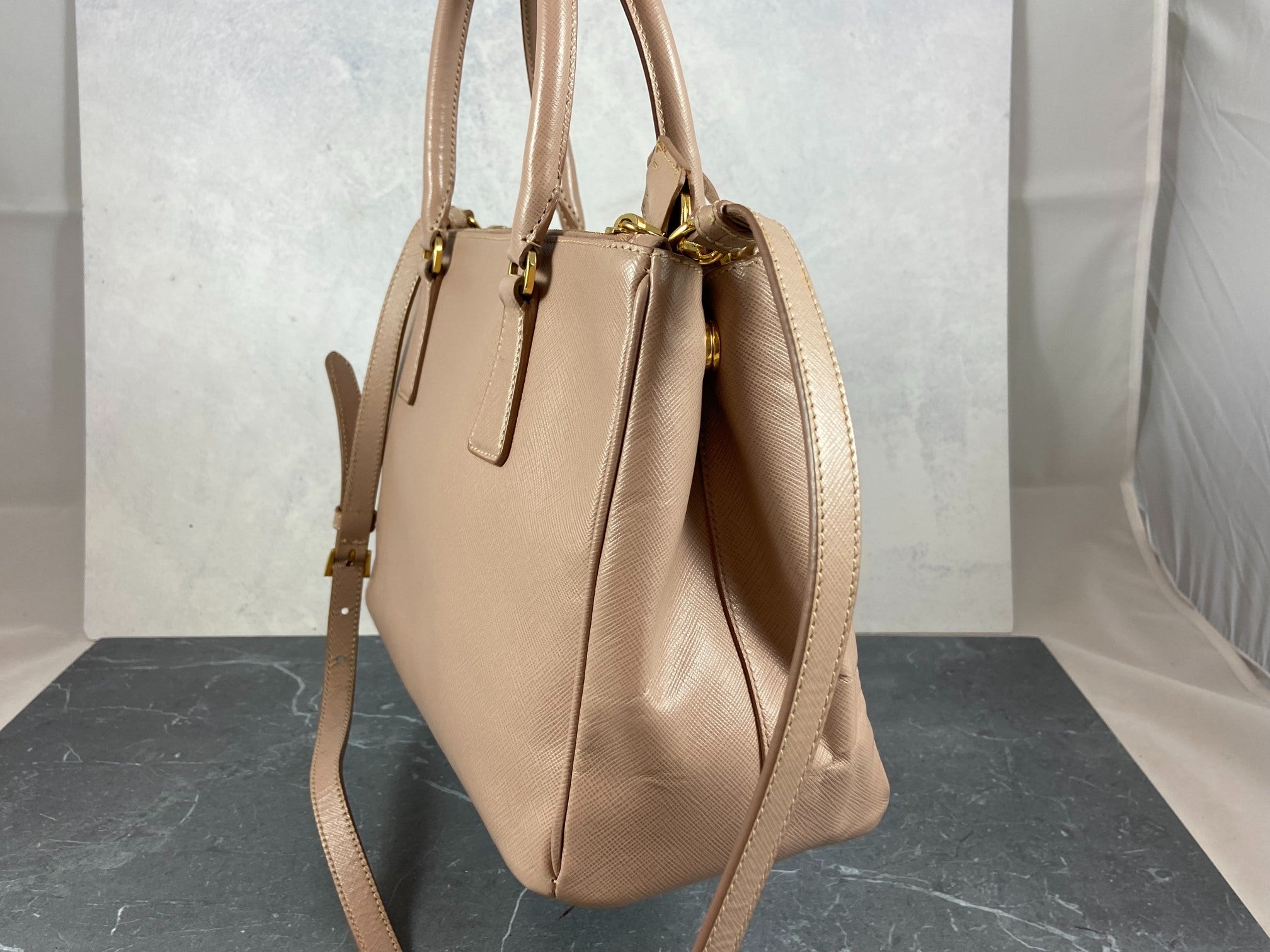 Prada Galleria Hand Bag Rose Saffiano Leather