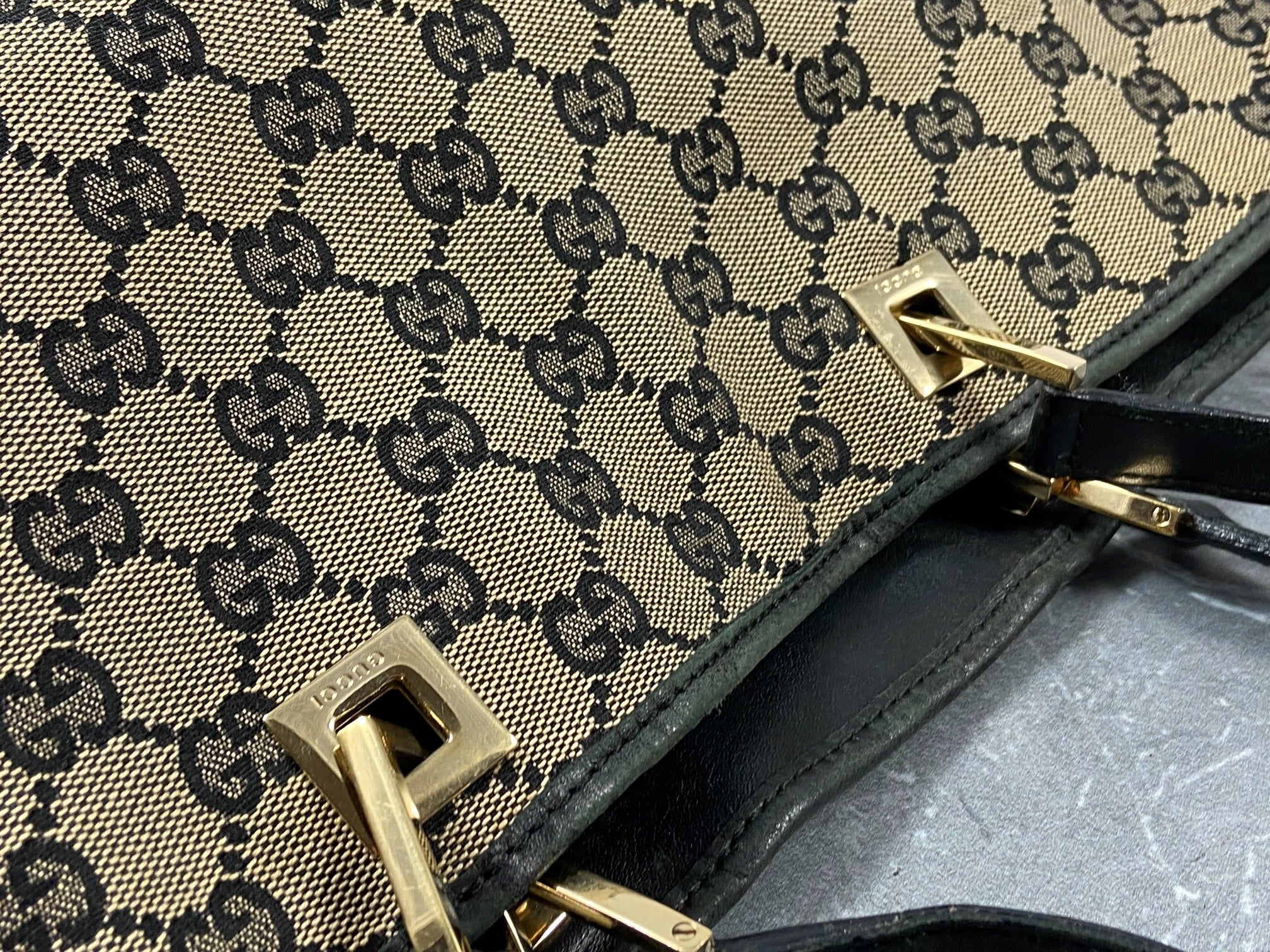 Gucci Hand / Tote Bag Beige GG Monogram