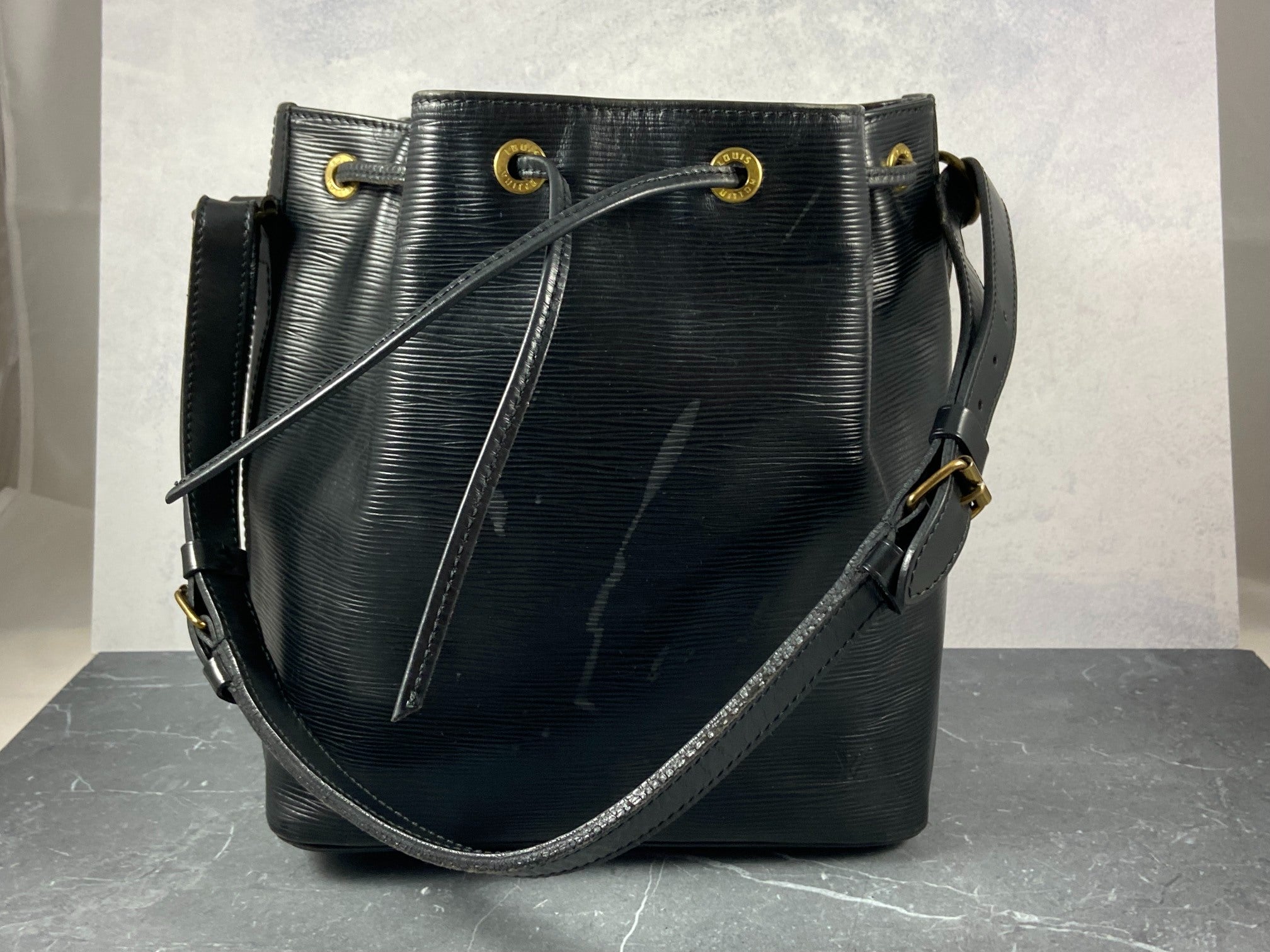 Louis Vuitton Sac Noé Petit Black Epi Leather