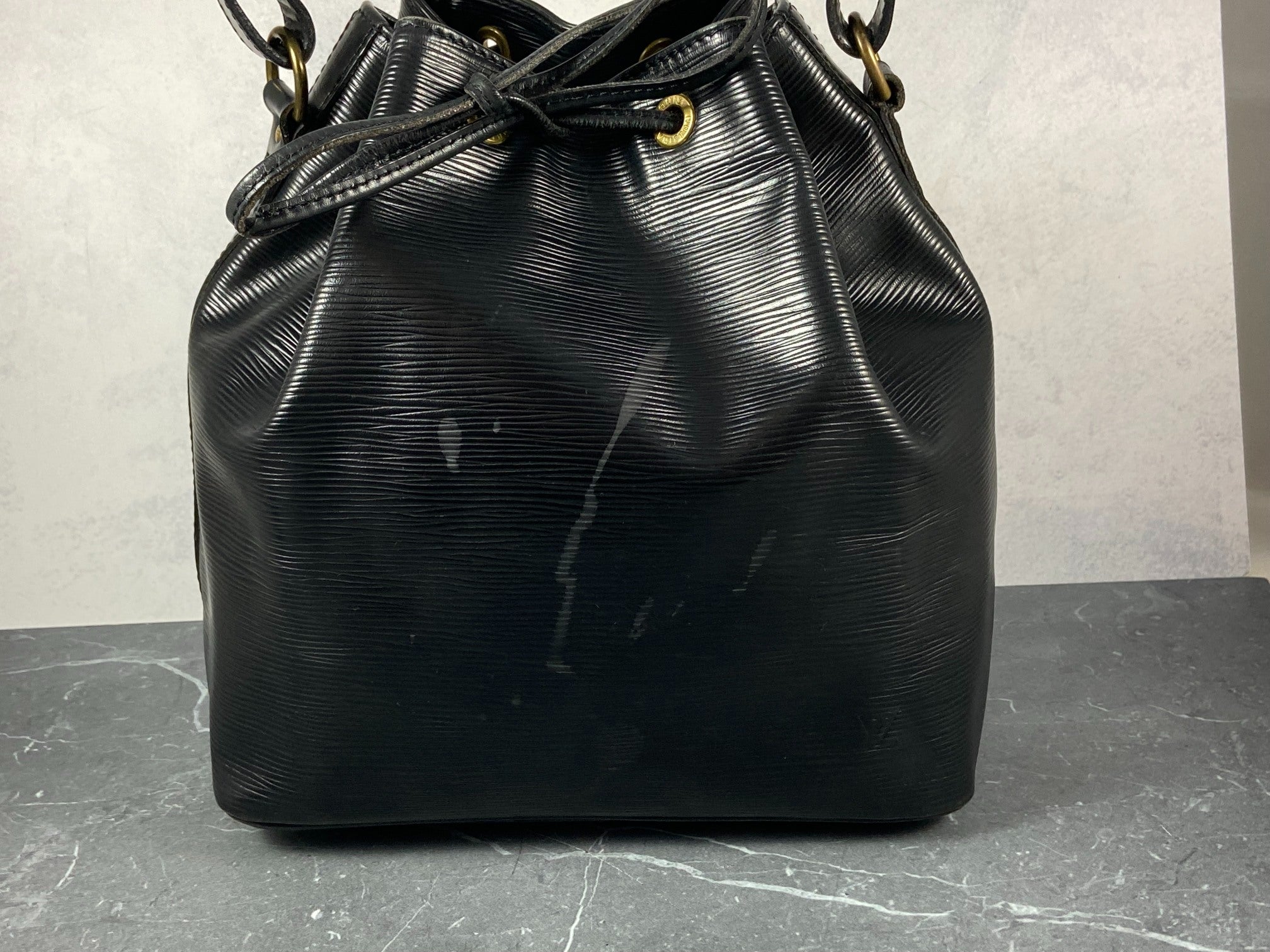 Louis Vuitton Sac Noé Petit Black Epi Leather