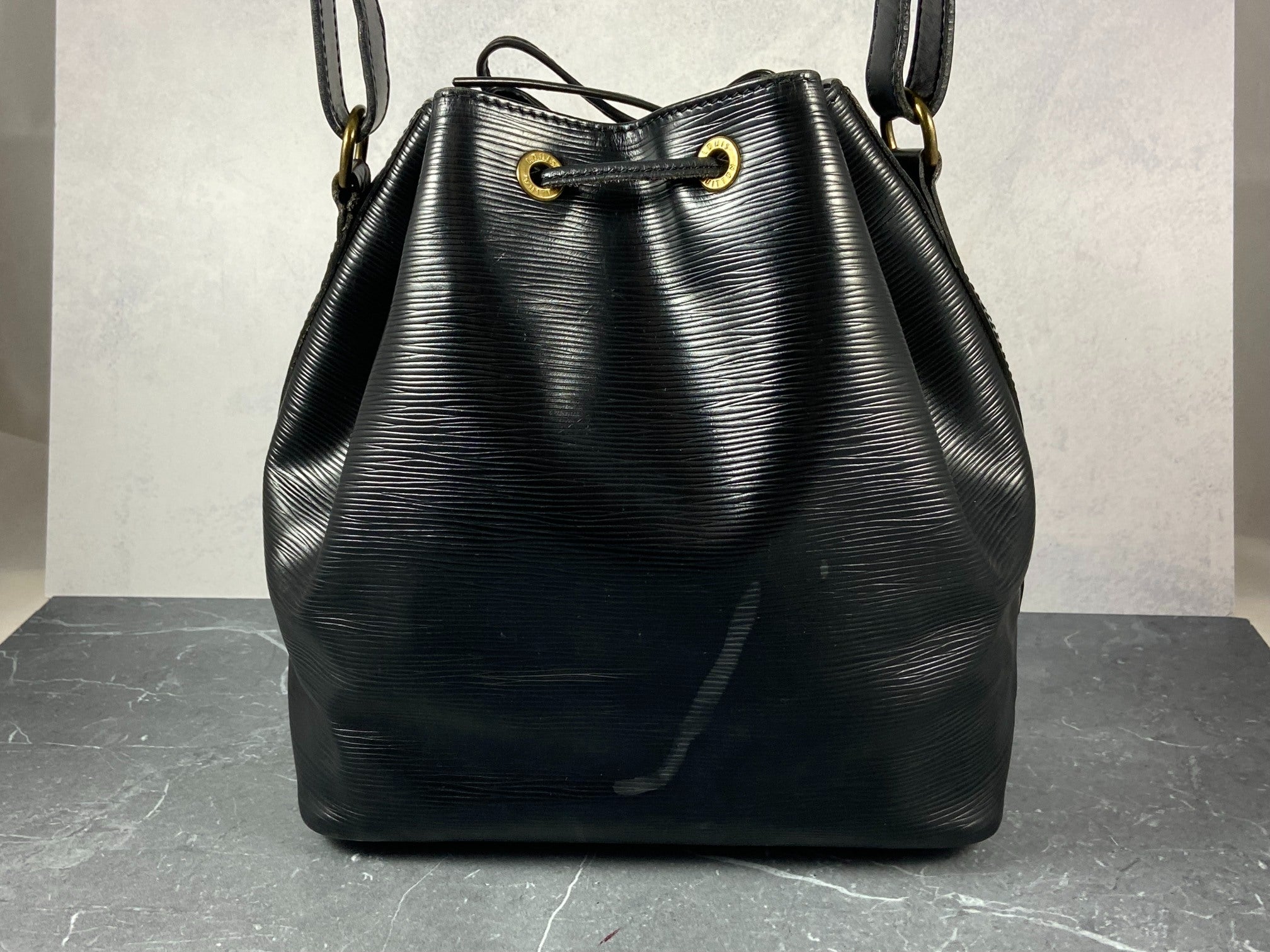 Louis Vuitton Sac Noé Petit Black Epi Leather