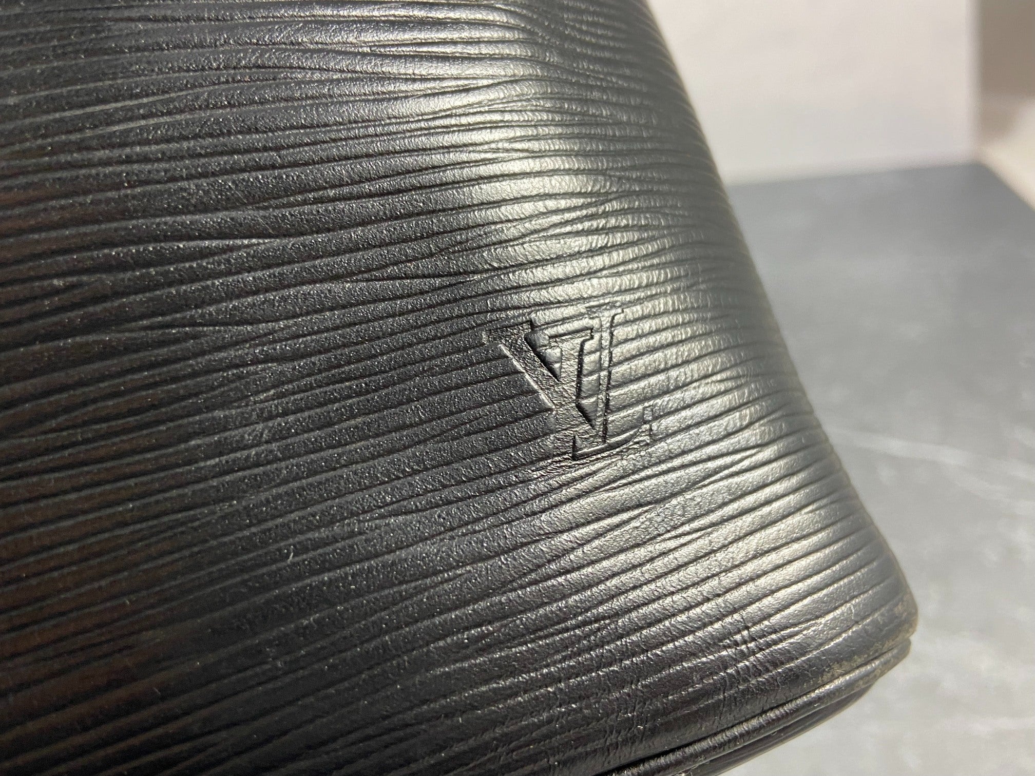 Louis Vuitton Sac Noé Petit Black Epi Leather