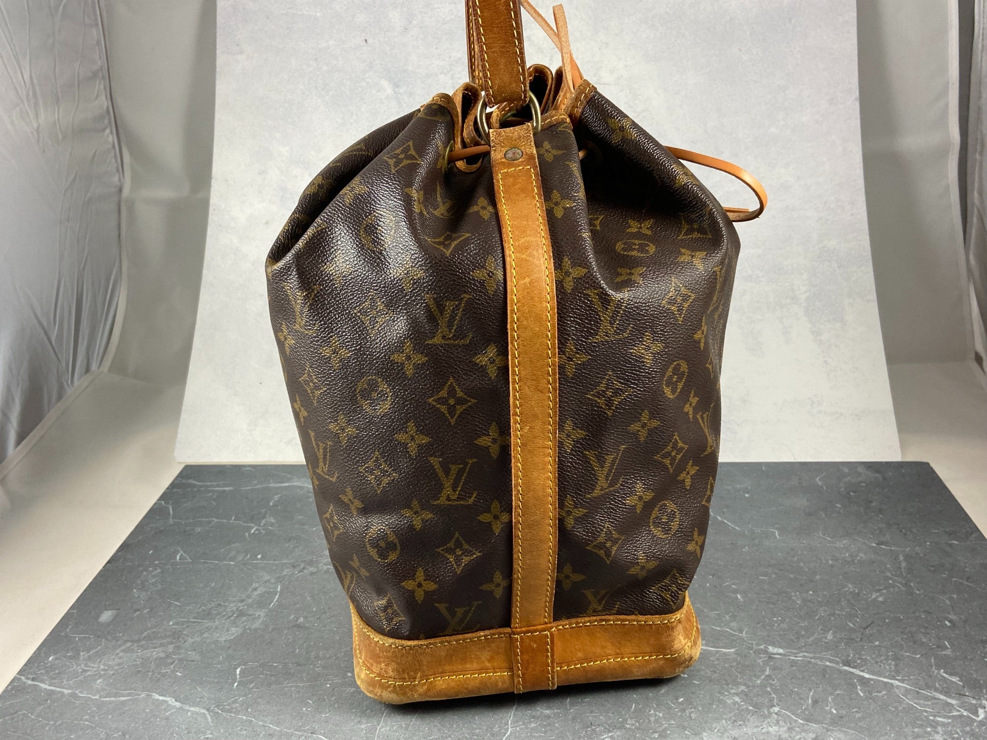 Louis Vuitton Sac Noé Grand Monogram Canvas