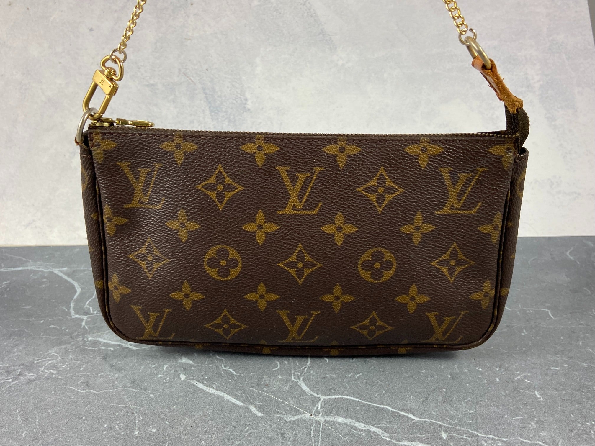 Louis Vuitton Pochette Accessoires Monogram Canvas
