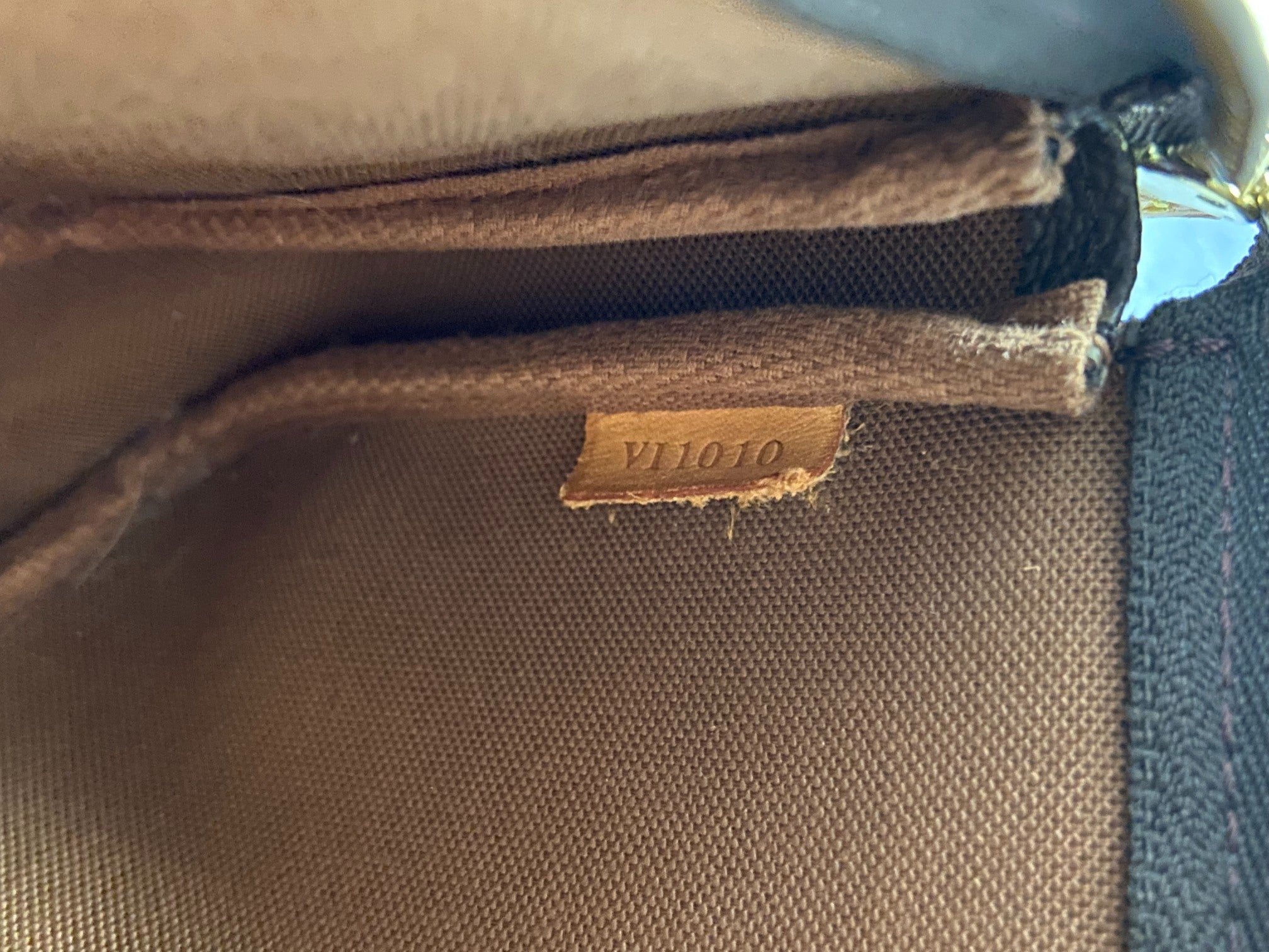 Louis Vuitton Pochette Accessoires Monogram Canvas