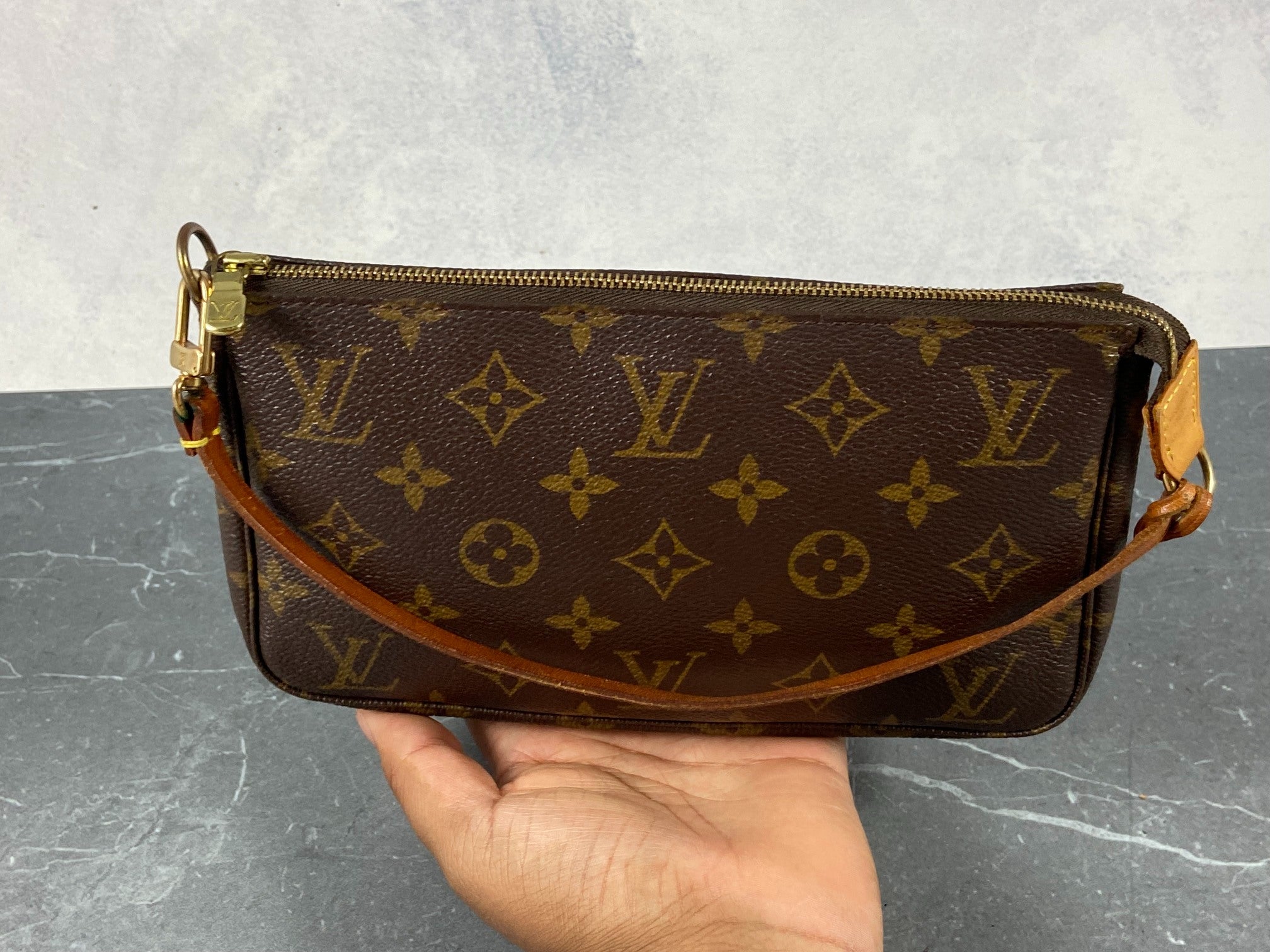 Louis Vuitton Pochette Accessoires Monogram Canvas