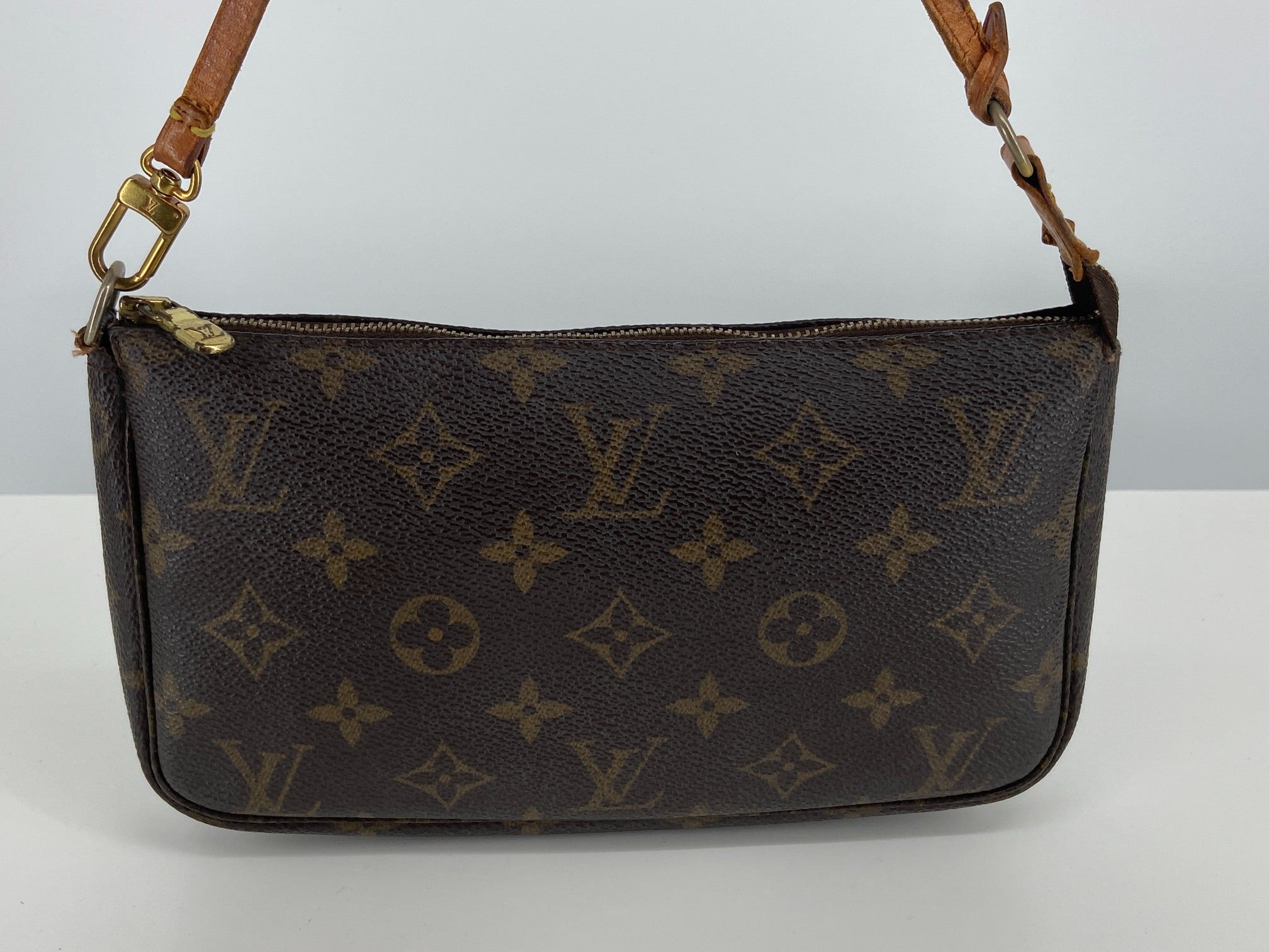 Louis Vuitton Pochette Accessoires Monogram Canvas