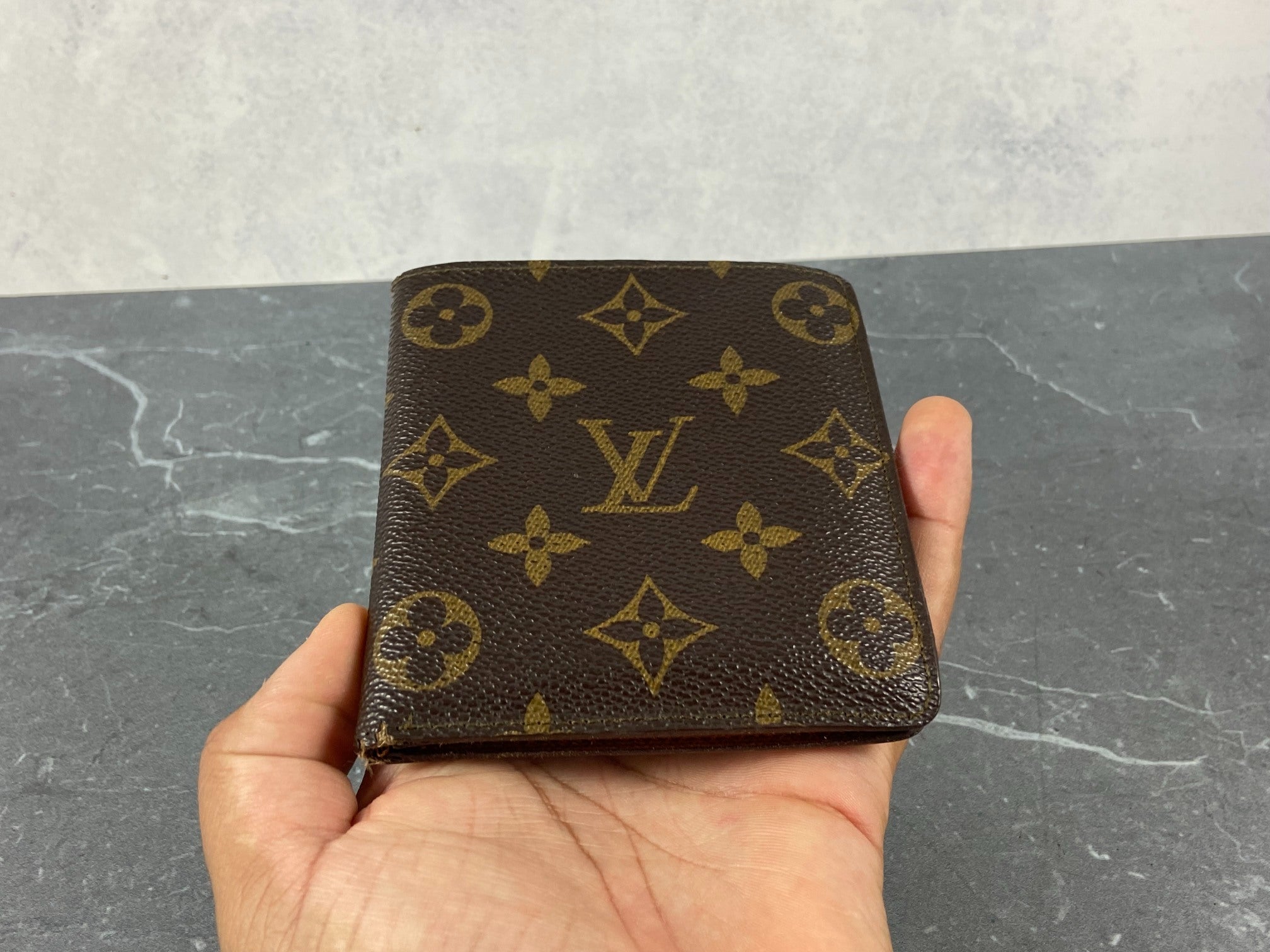 Louis Vuitton Porte-Billets 10 Card Wallet Monogram Canvas