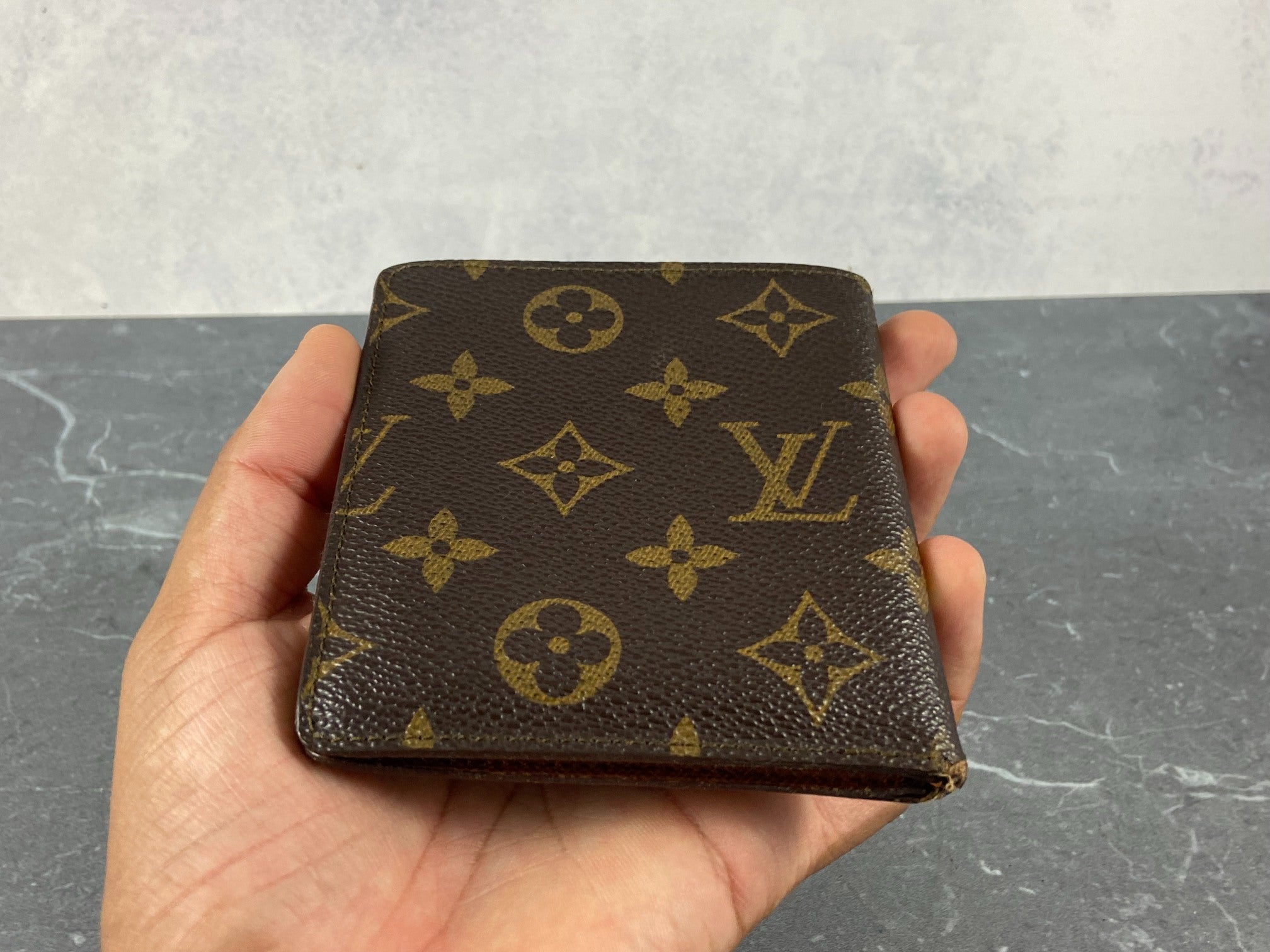 Louis Vuitton Porte-Billets 10 Card Wallet Monogram Canvas