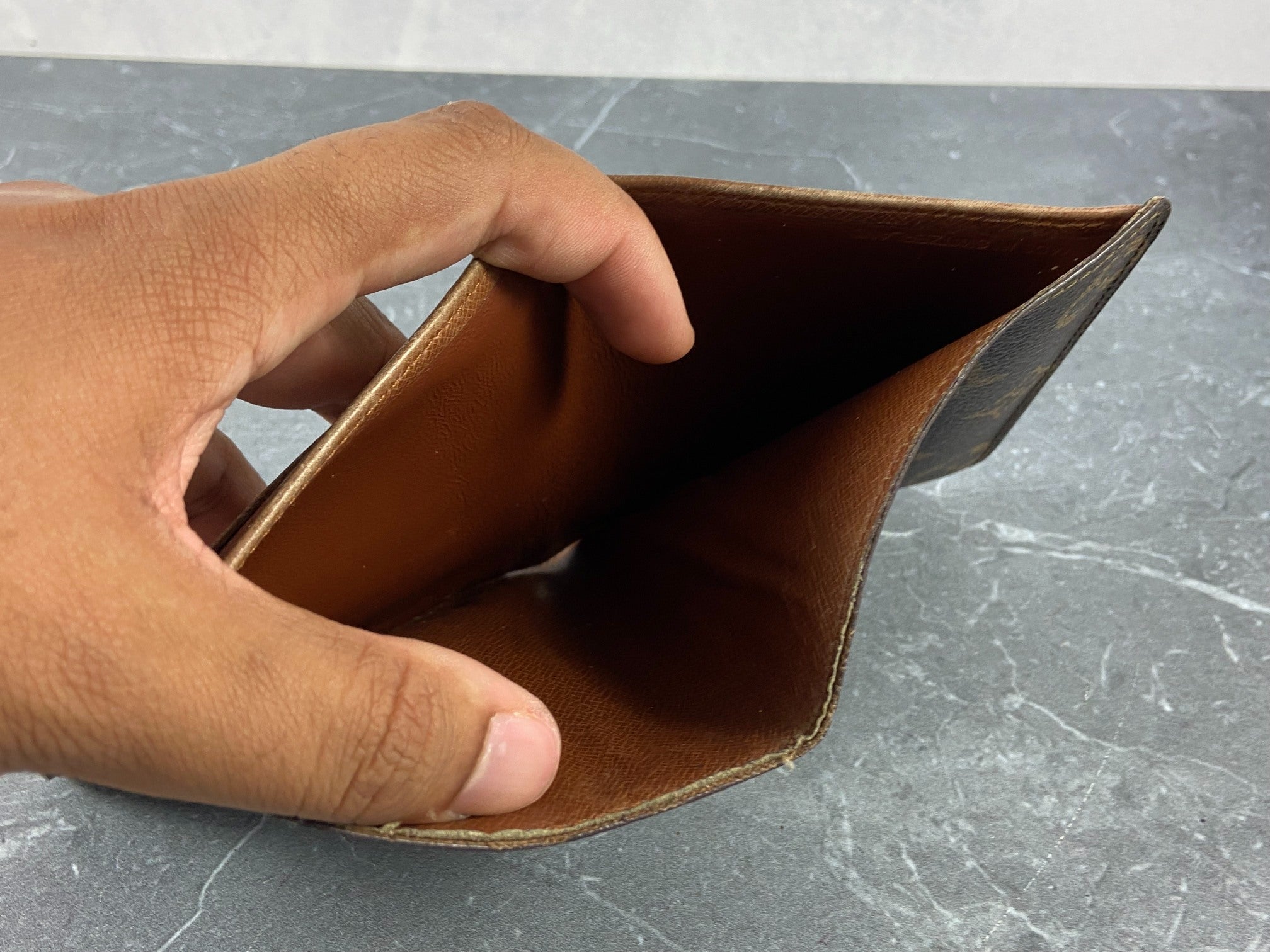 Louis Vuitton Porte-Billets 10 Card Wallet Monogram Canvas