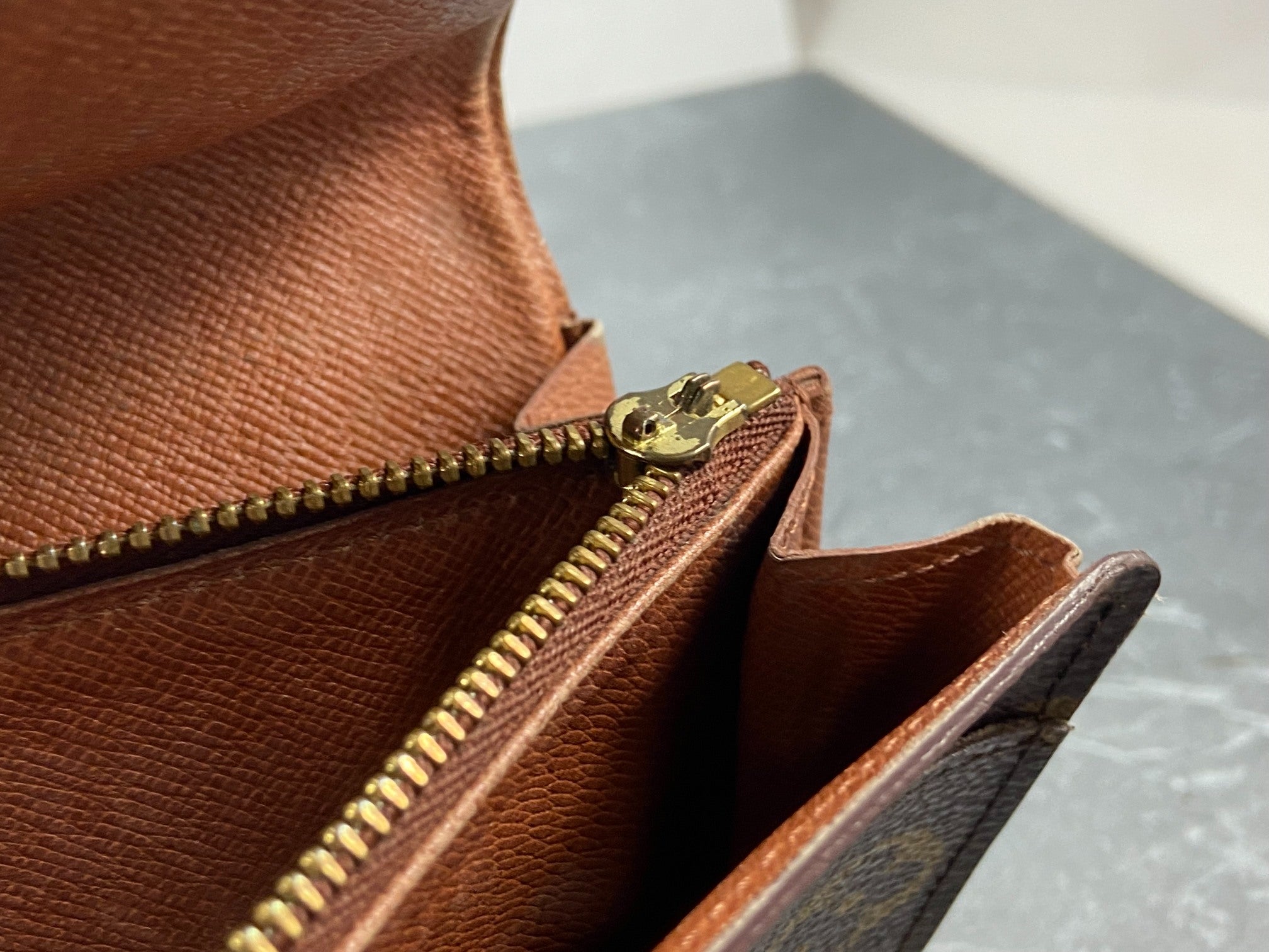 Louis Vuitton Sarah Wallet Monogram Canvas