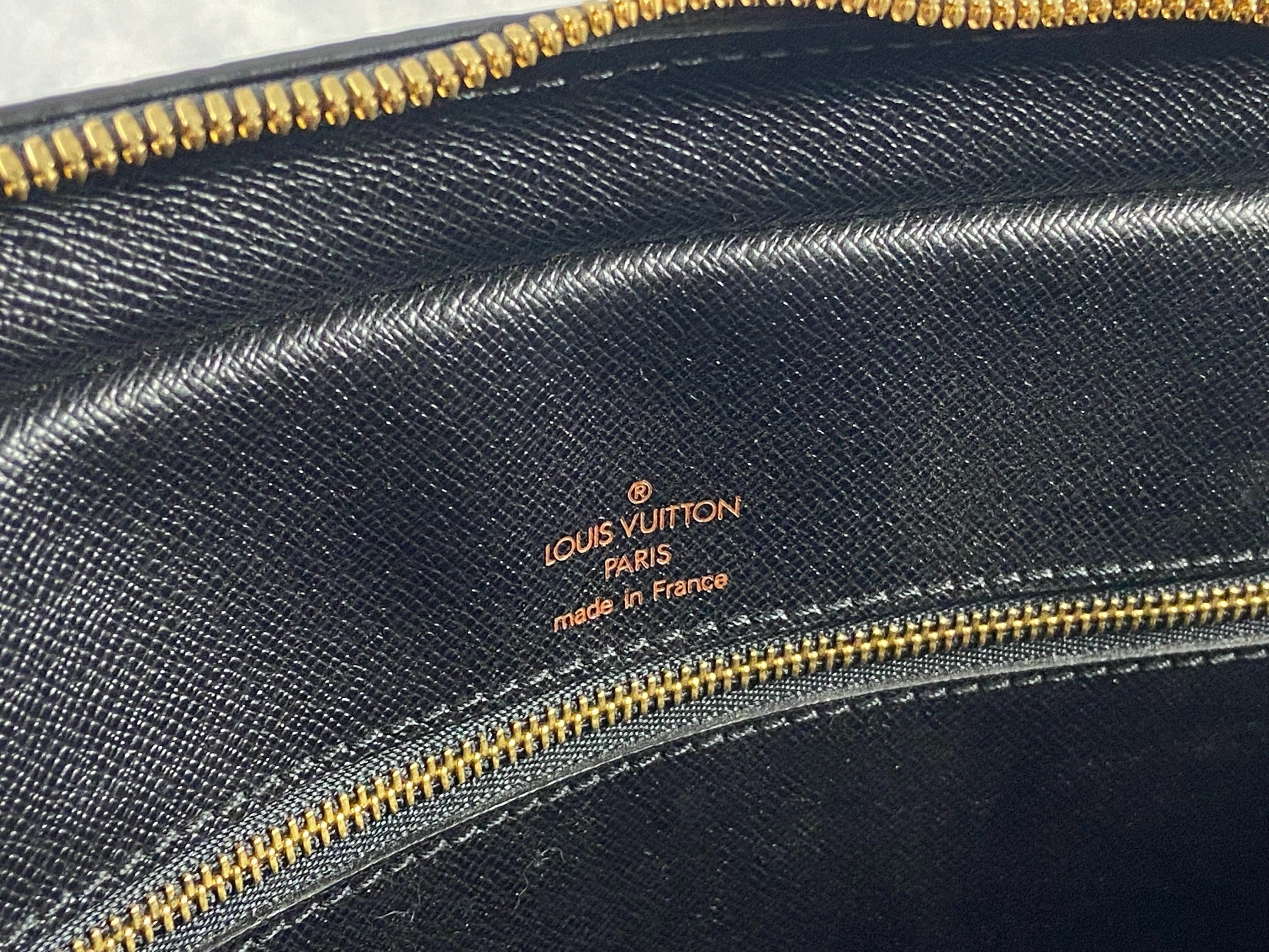 Louis Vuitton Porte Documents Voyage Black Epi Leather