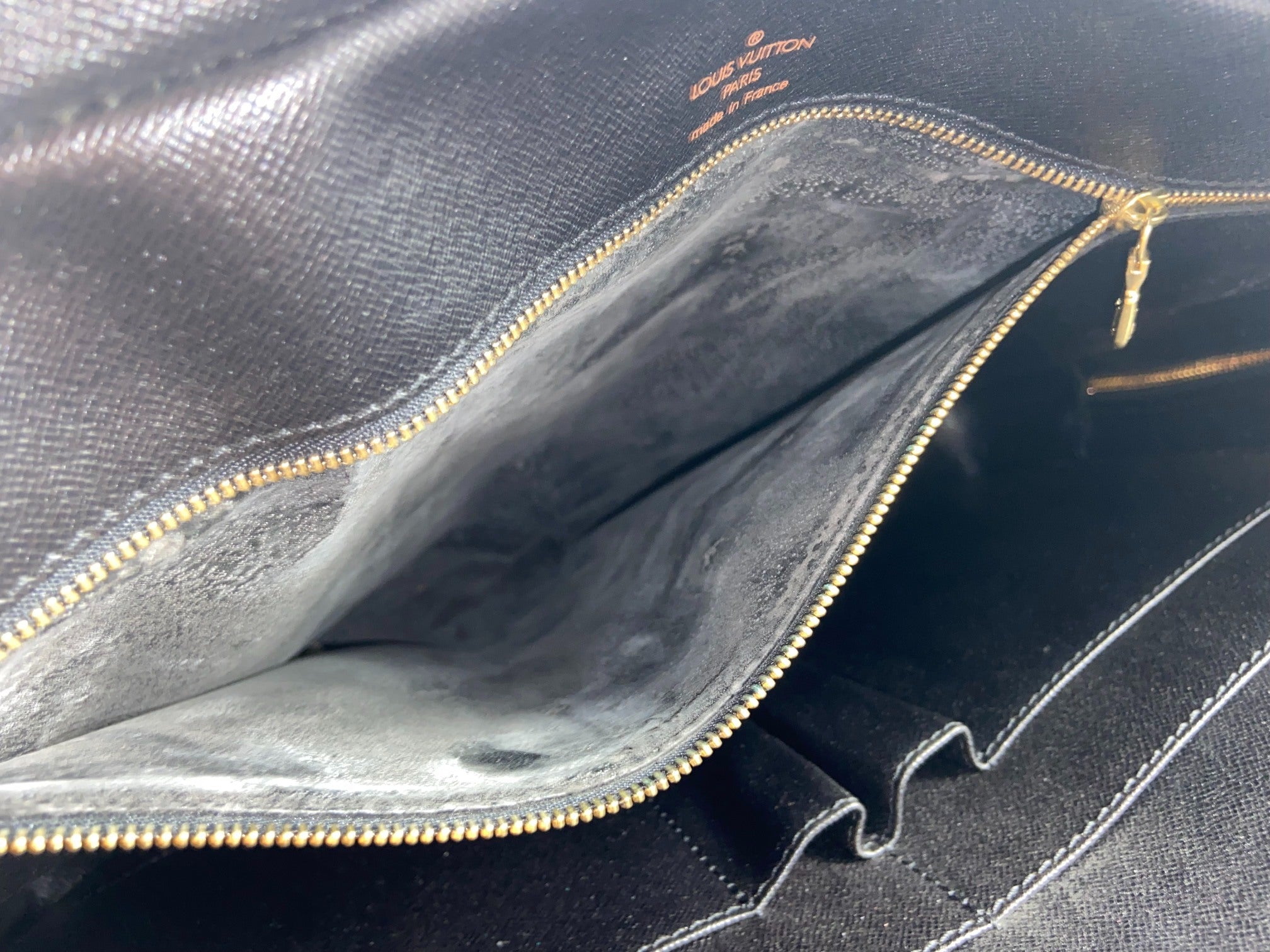 Louis Vuitton Porte Documents Voyage Black Epi Leather