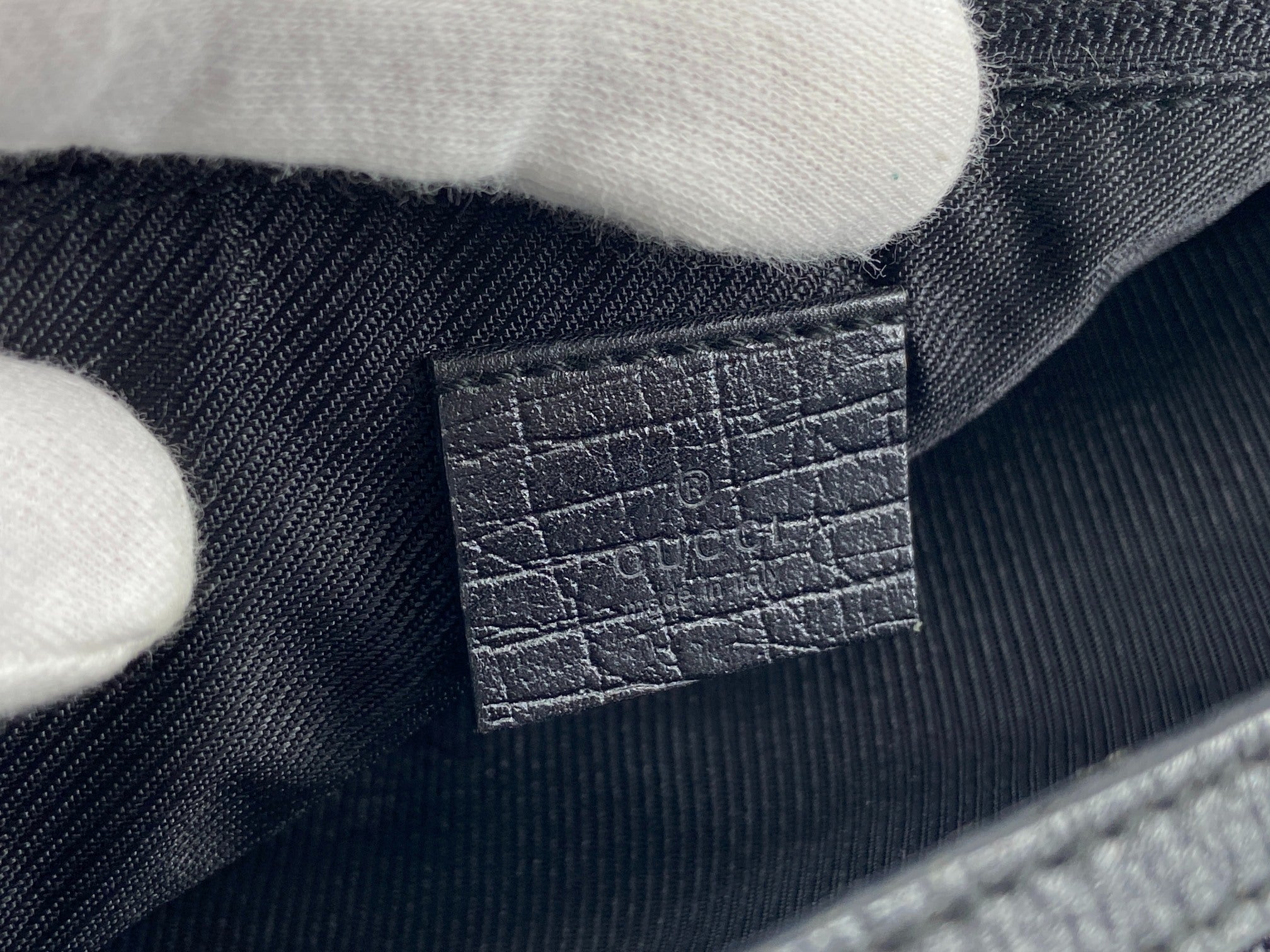 Gucci Banana Boat Accessory Pouch Black GG Monogram