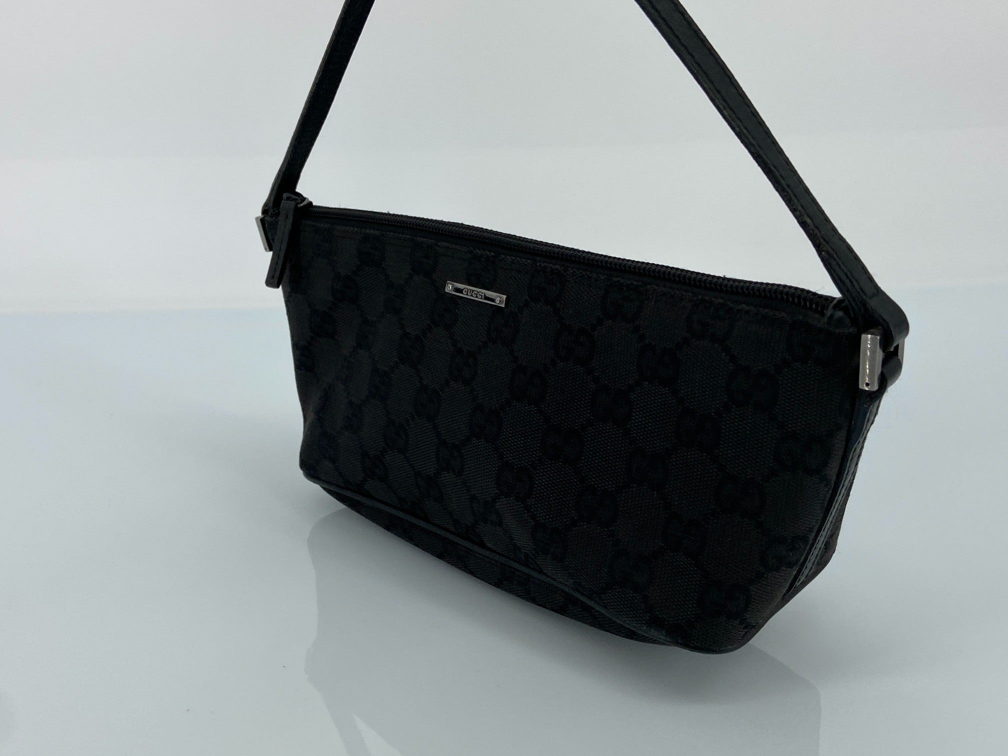 Gucci Banana Boat Accessory Pouch Black GG Monogram