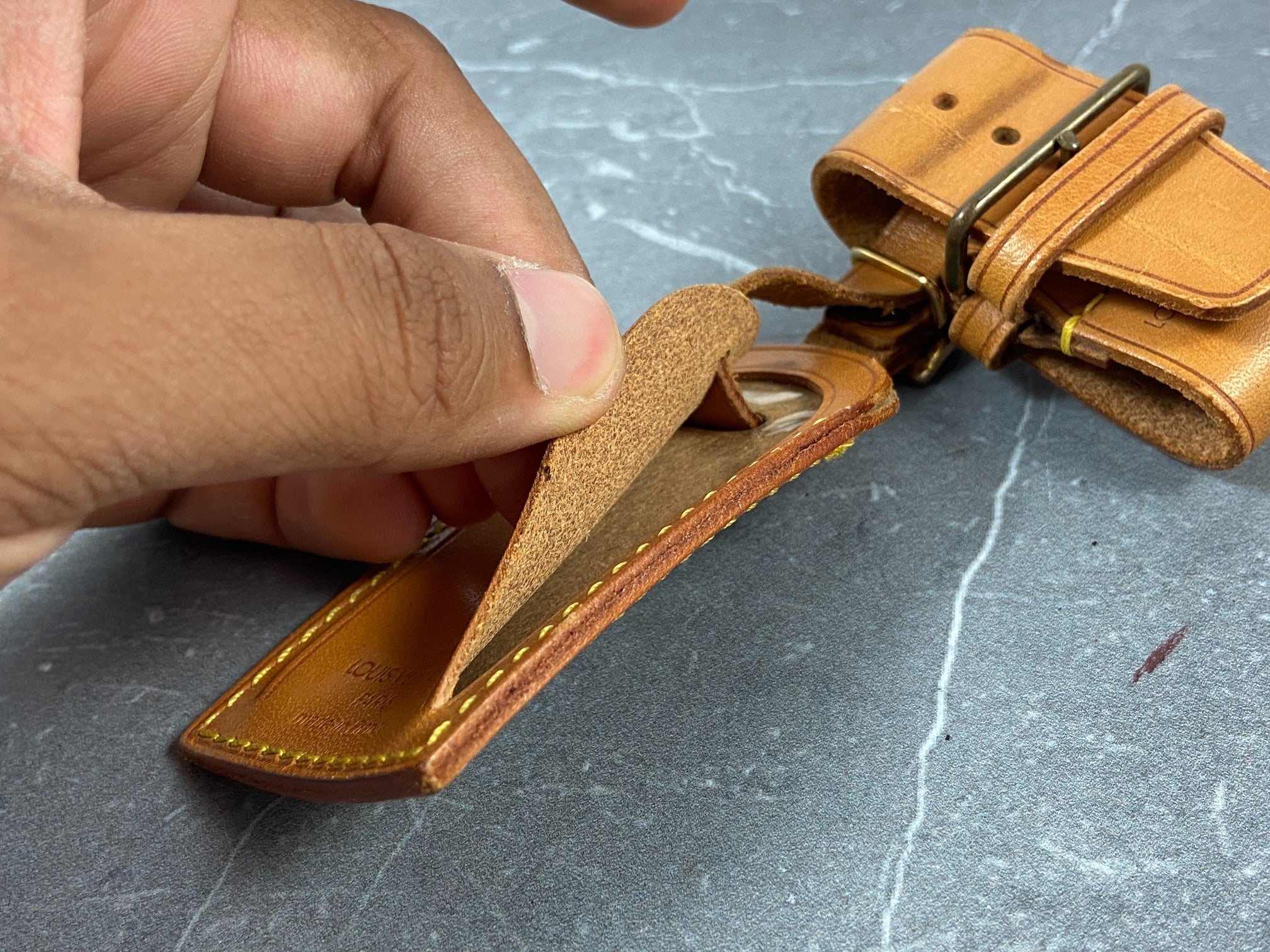 Louis Vuitton Luggage Tag & Handle Belt Beige Vachetta Leather