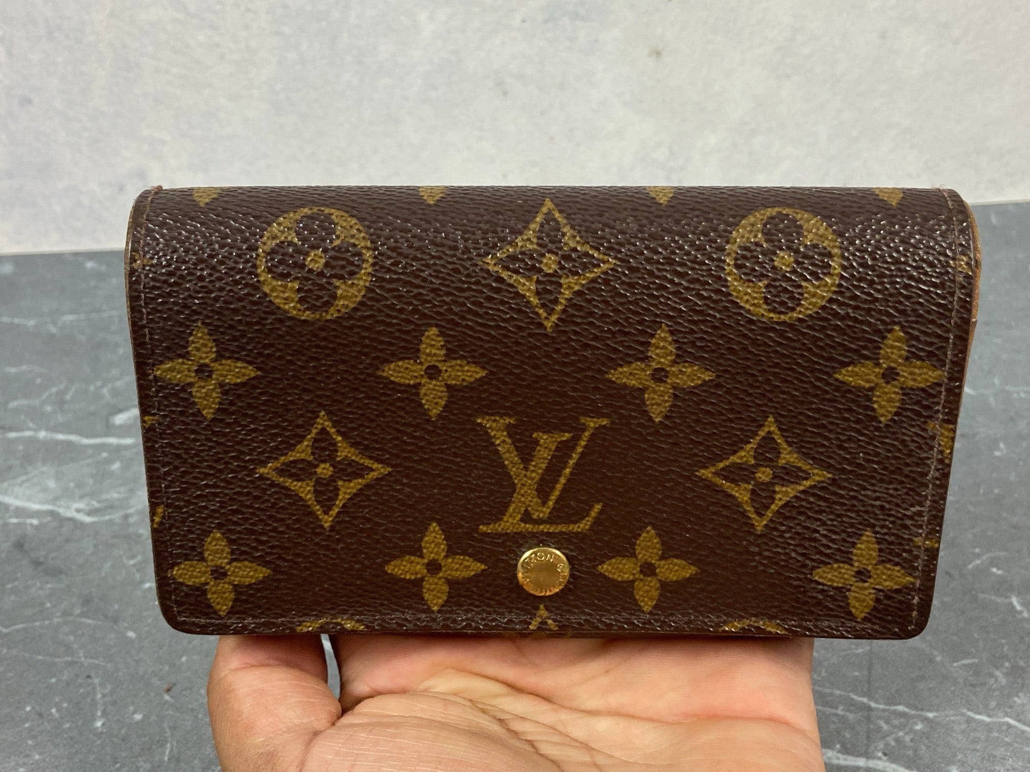 Louis Vuitton Porte-Monnaie Tresor Monogram Canvas