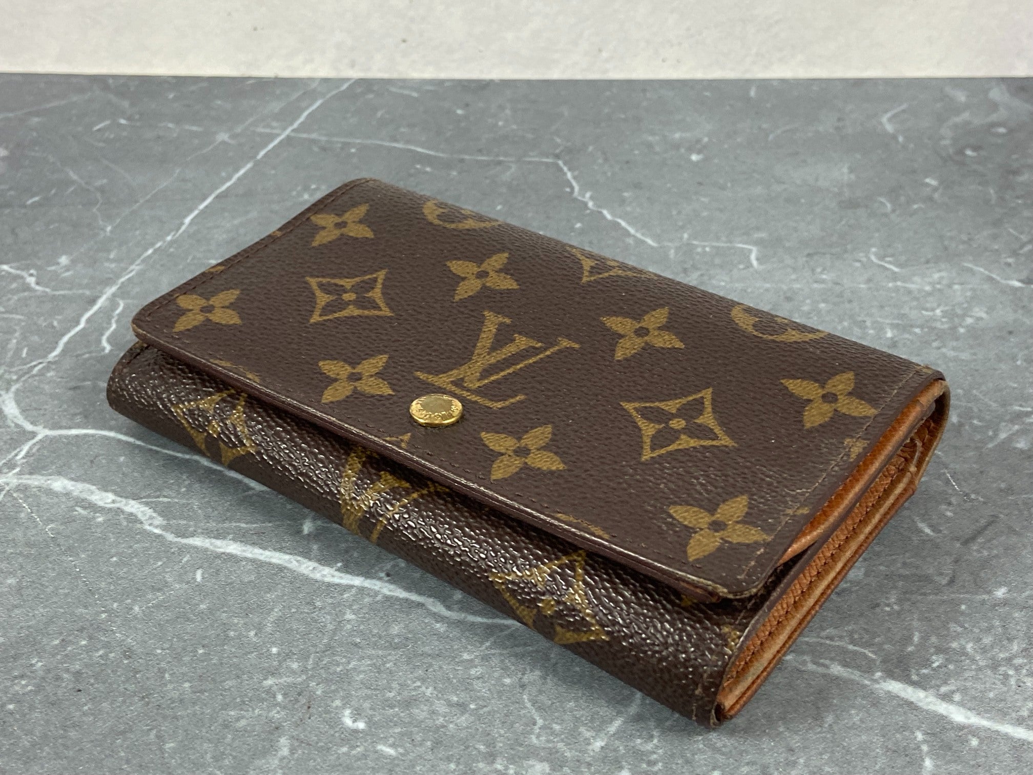 Louis Vuitton Porte-Monnaie Tresor Monogram Canvas