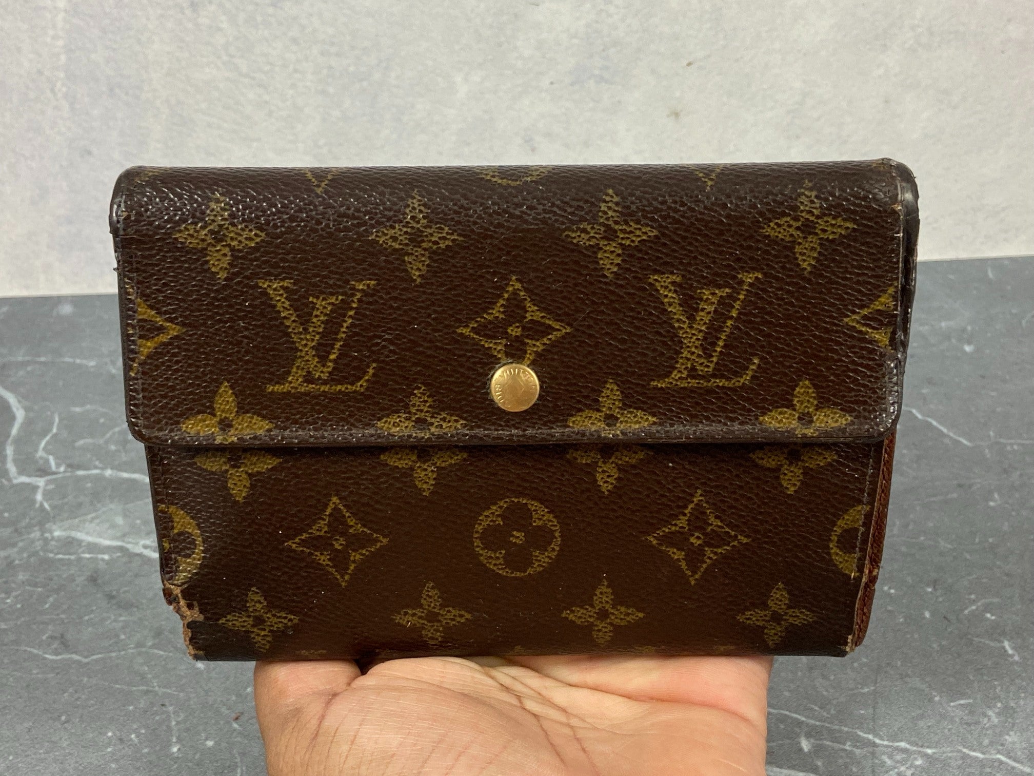Louis Vuitton Porte Tresor Etui Wallet Monogram Canvas