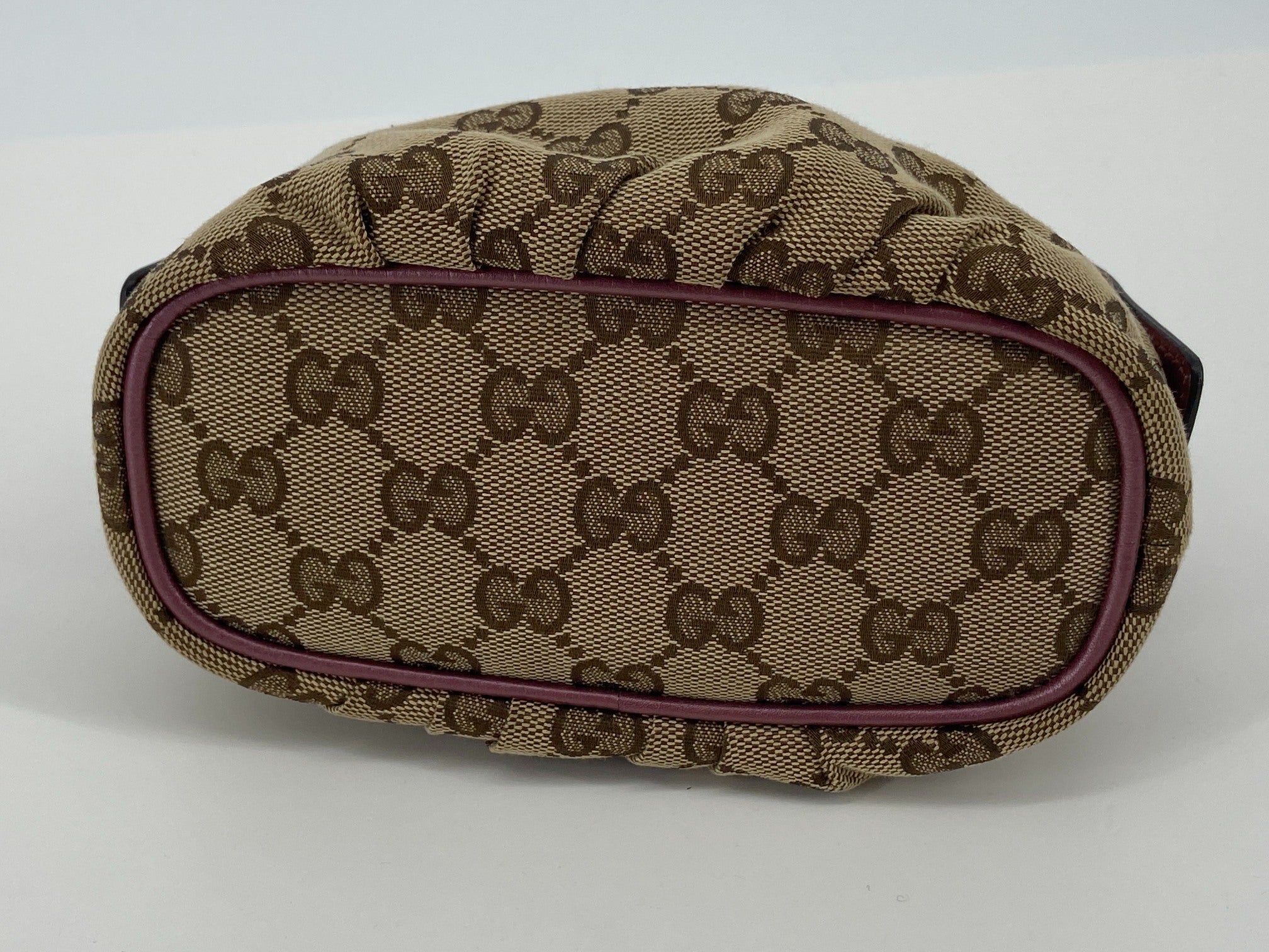 Gucci Necessaire Pouch Beige GG Monogram
