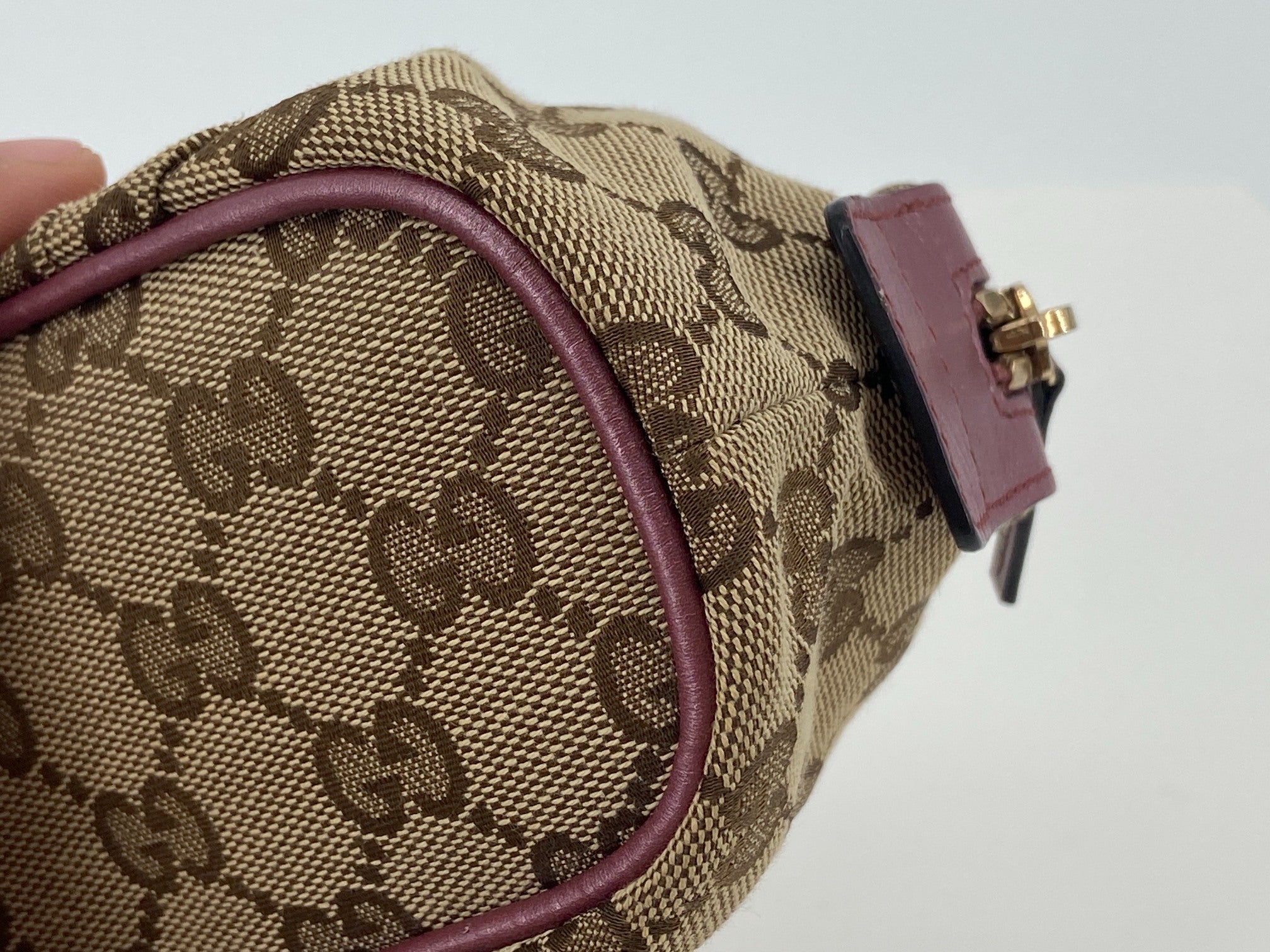 Gucci Necessaire Pouch Beige GG Monogram