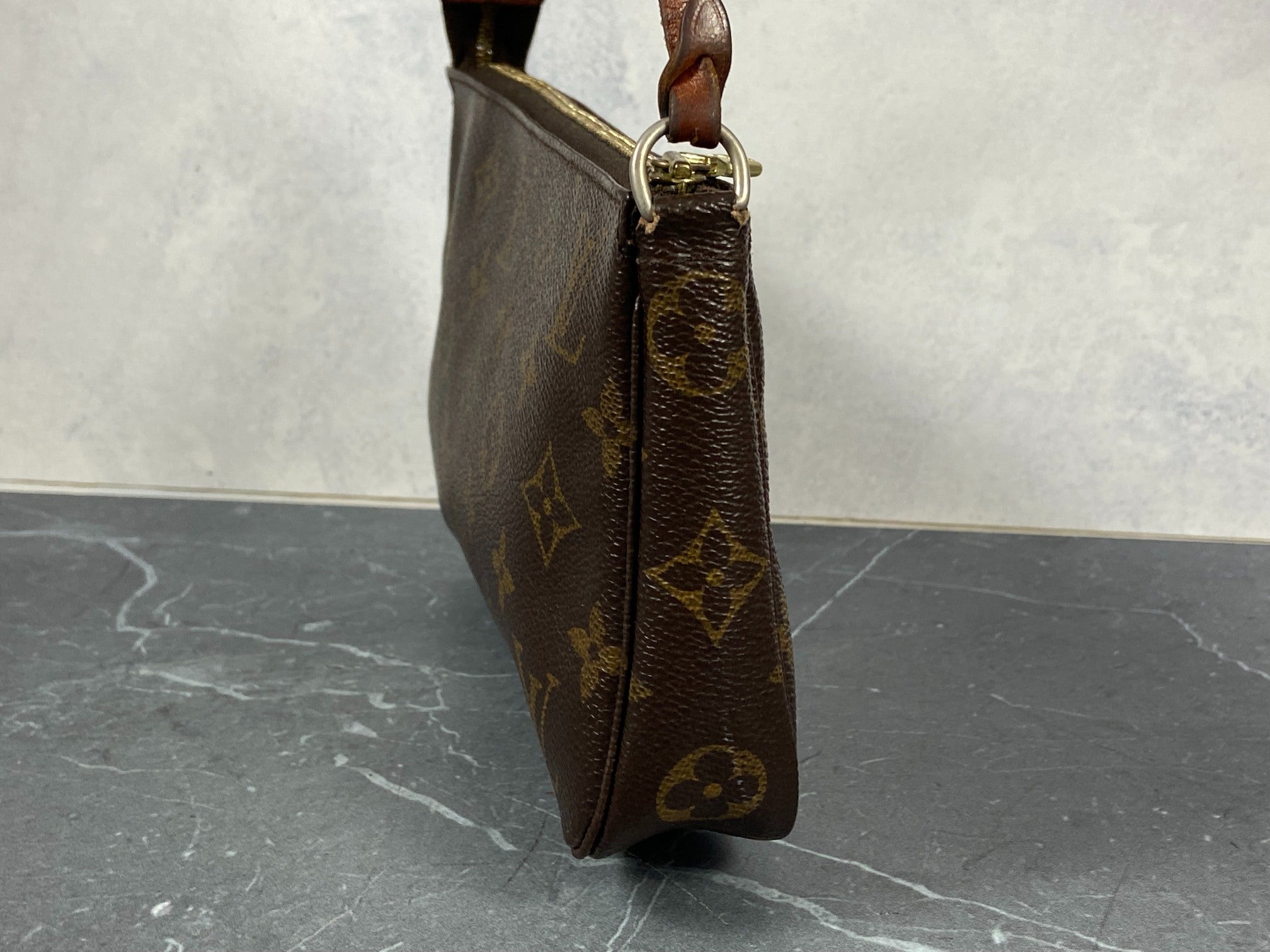 Louis Vuitton Pochette Accessoires Monogram Canvas