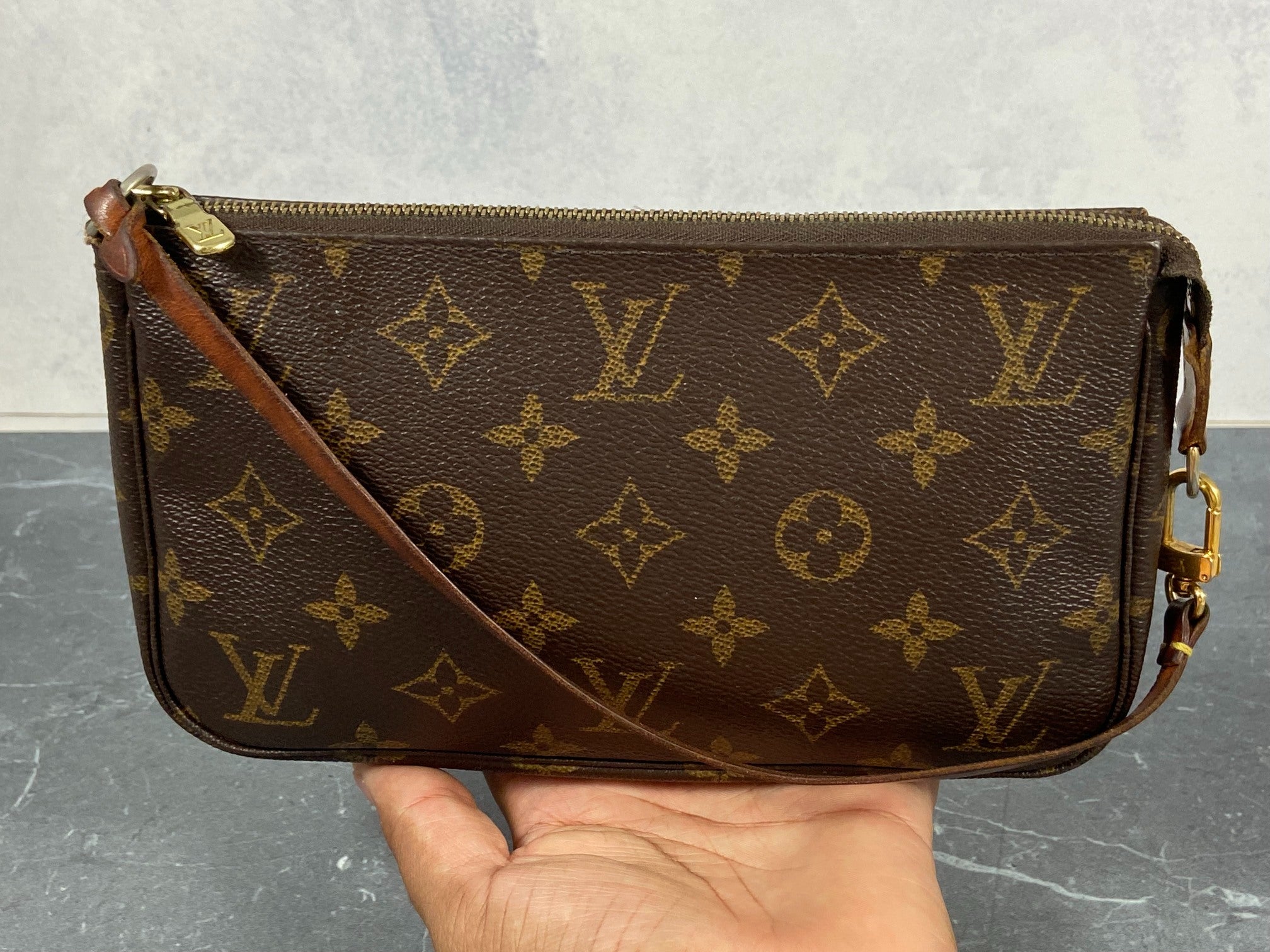Louis Vuitton Pochette Accessoires Monogram Canvas