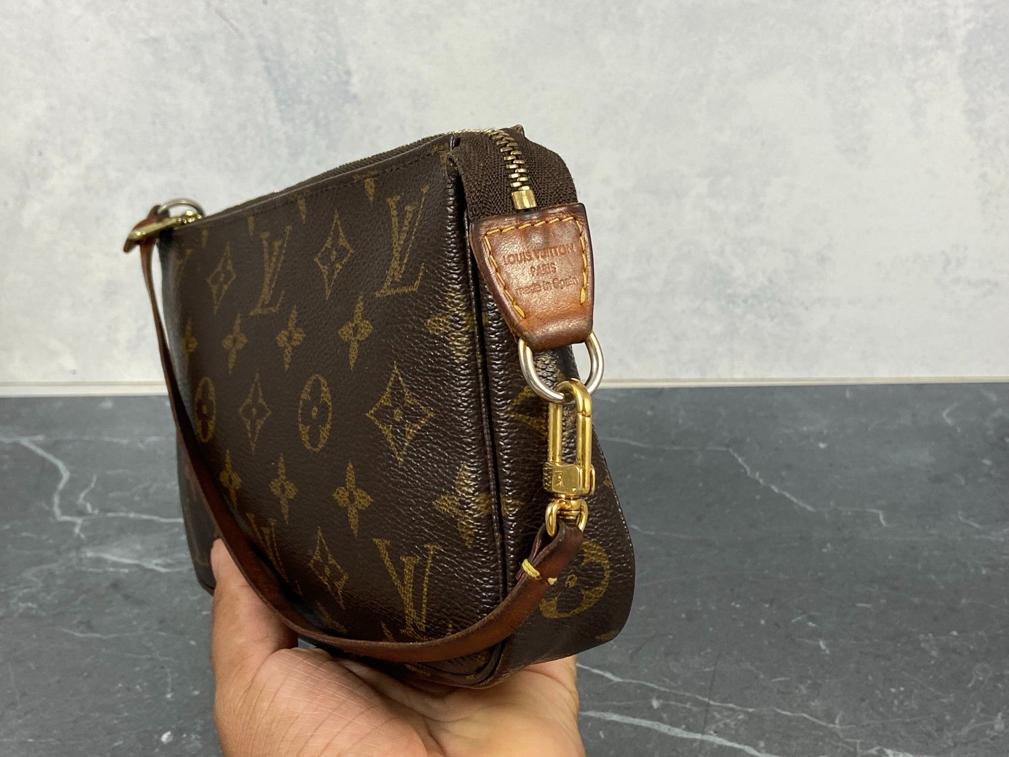 Louis Vuitton Pochette Accessoires Monogram Canvas