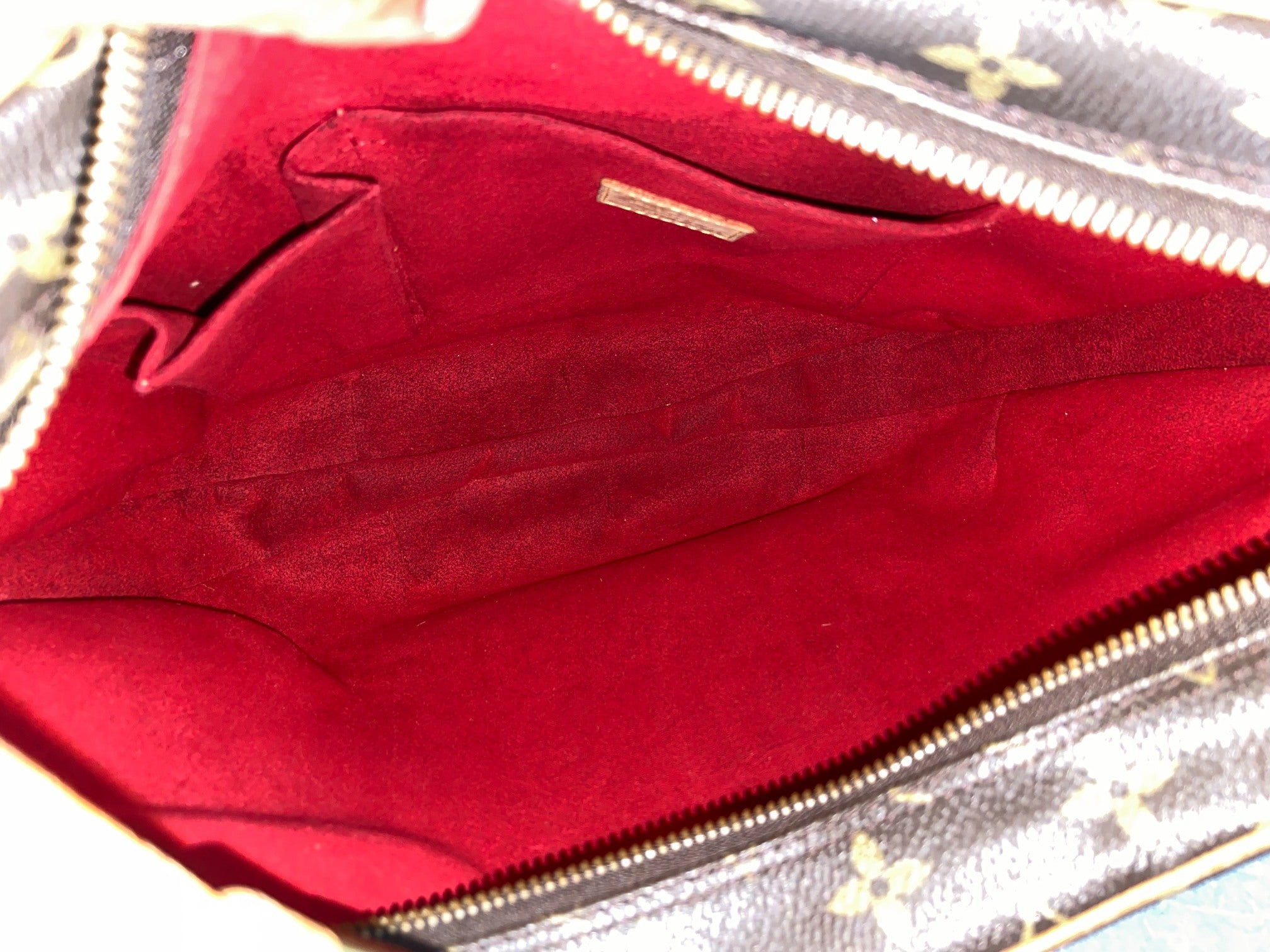 Louis Vuitton Croissant GM Hobo Bag Monogram Canvas