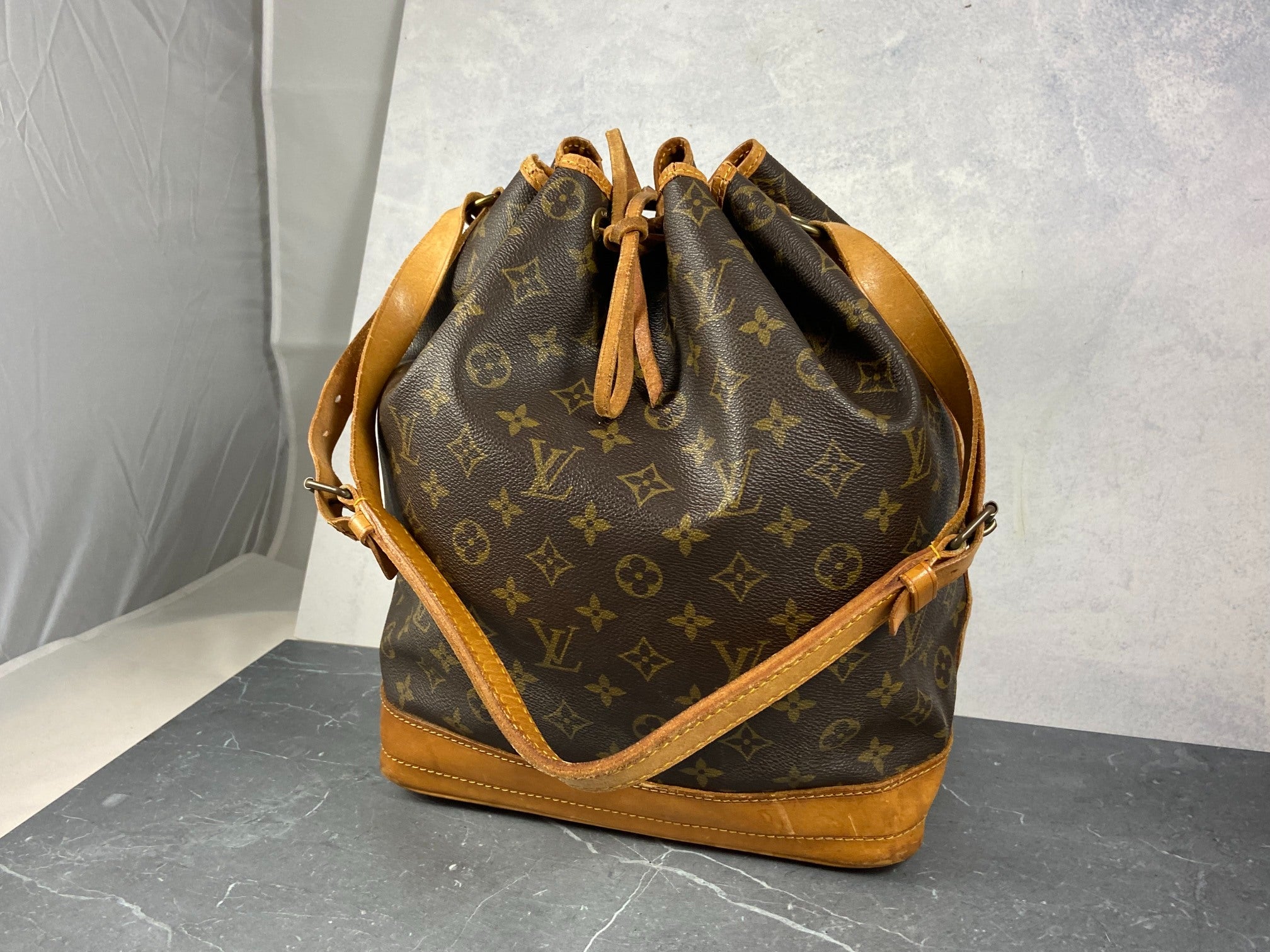 Louis Vuitton Sac Noé Grand Monogram Canvas