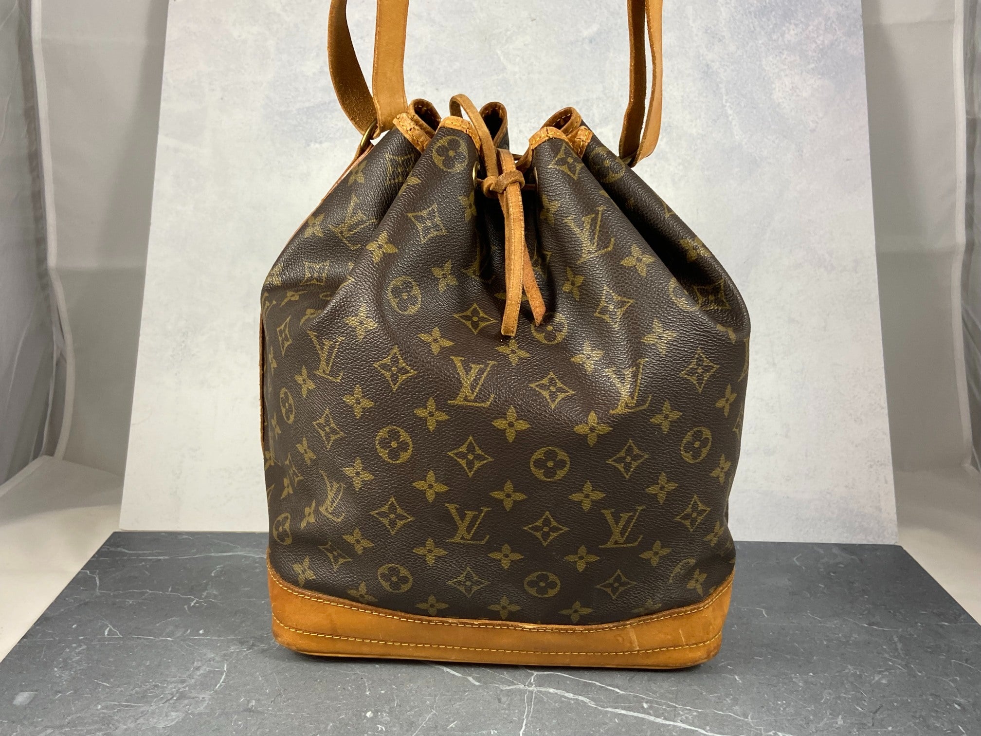 Louis Vuitton Sac Noé Grand Monogram Canvas