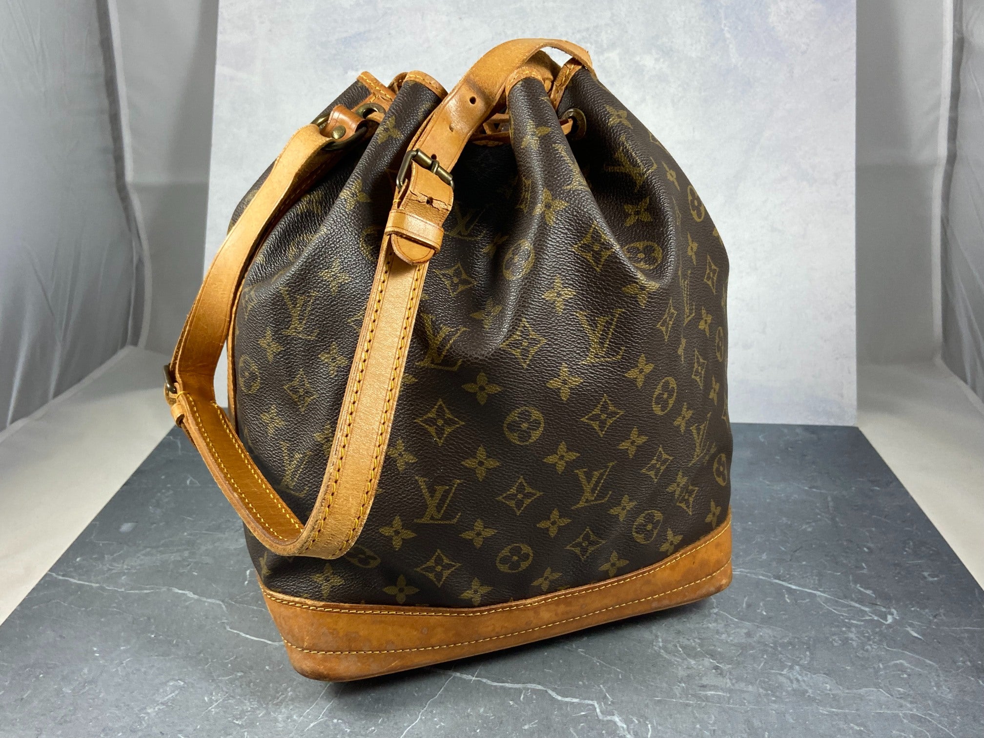 Louis Vuitton Sac Noé Grand Monogram Canvas