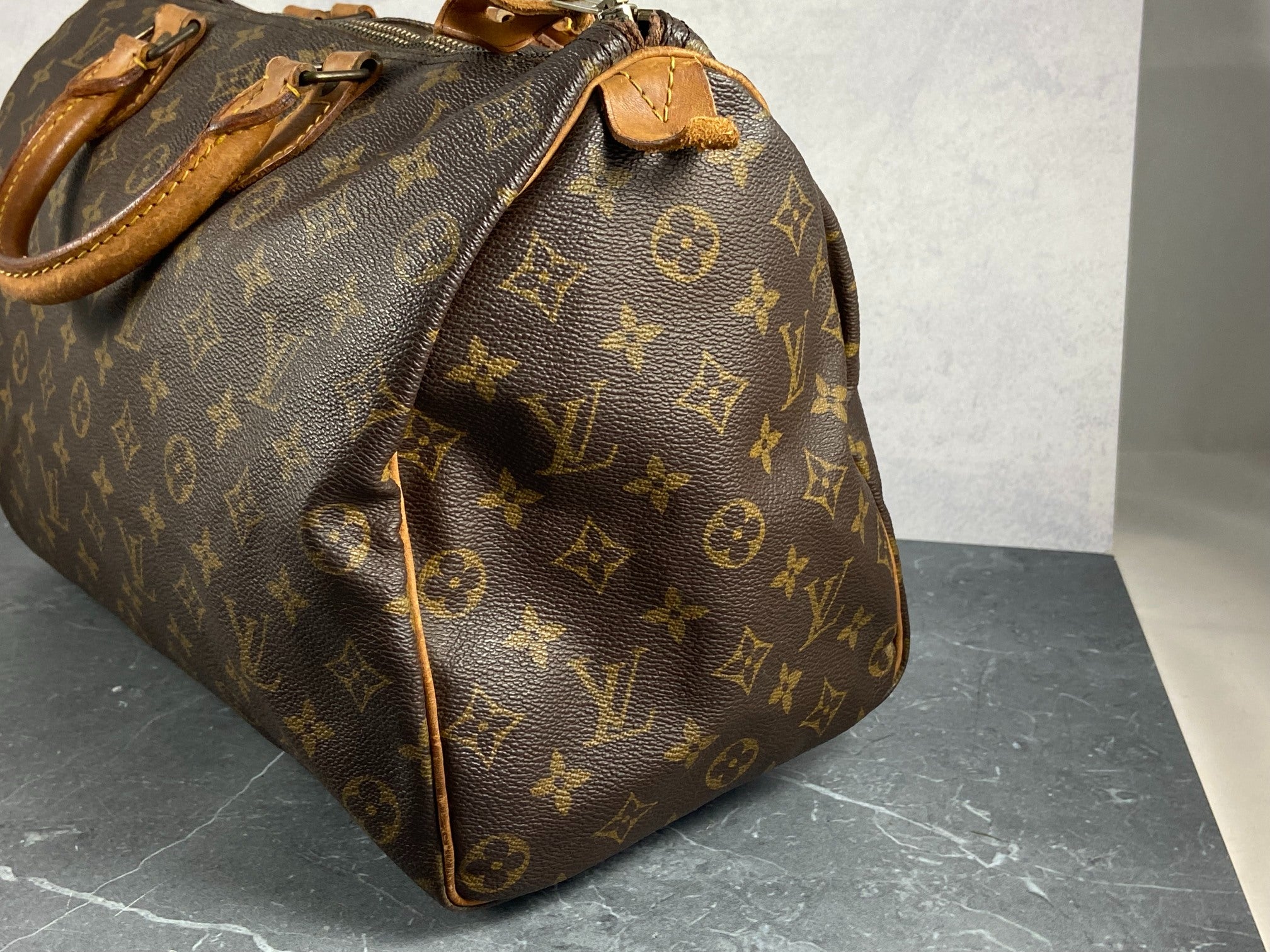 Louis Vuitton Speedy 35 Monogram Canvas