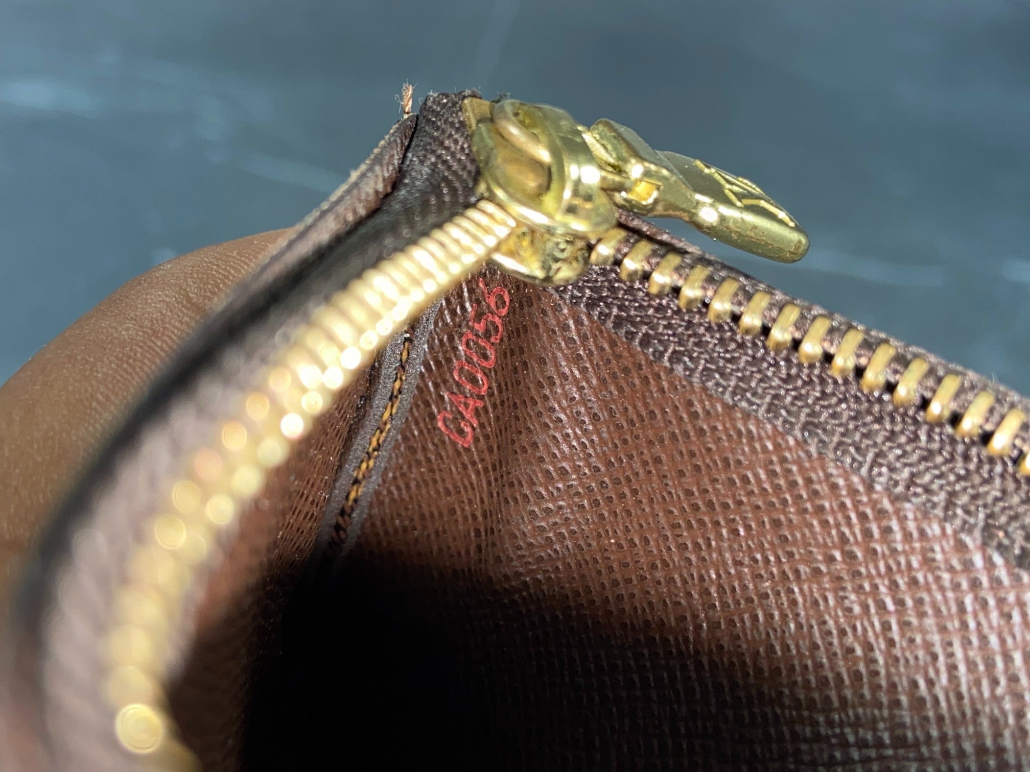 Louis Vuitton Pochette Cles Key Pouch Damier Ebene Canvas