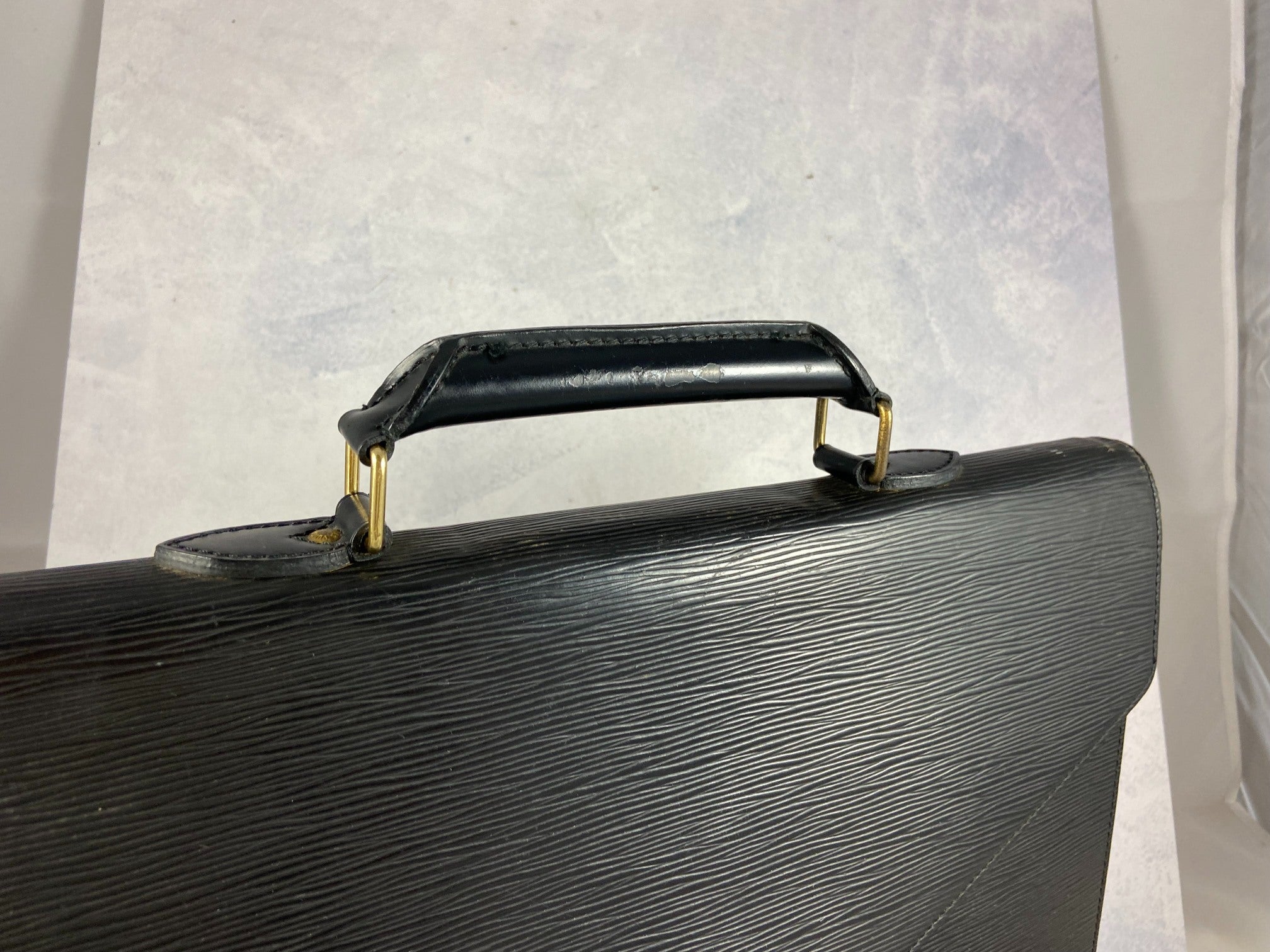 Louis Vuitton Porte Documents Conseiller Black Epi Leather