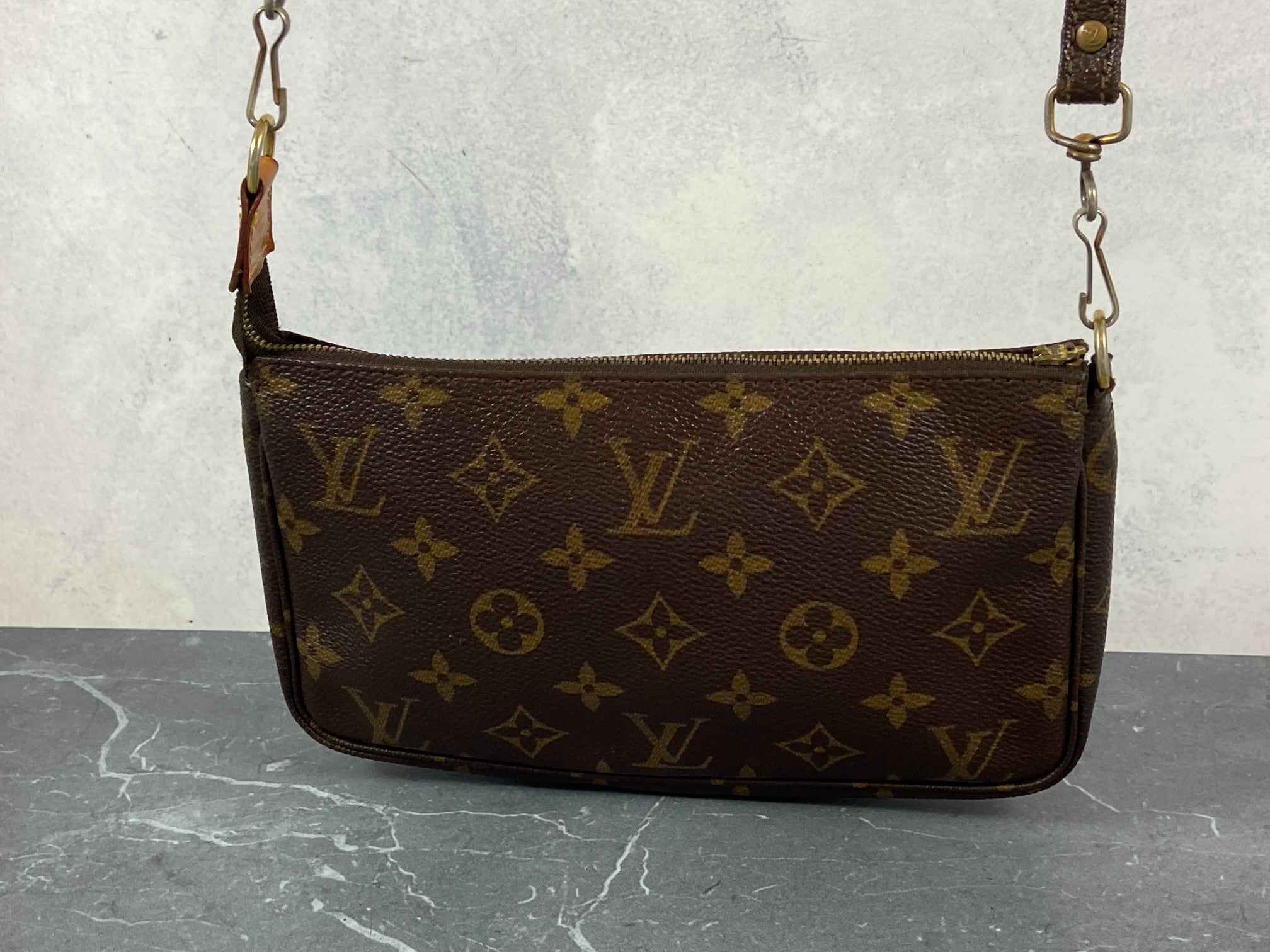 Louis Vuitton Pochette Accessoires Monogram Canvas