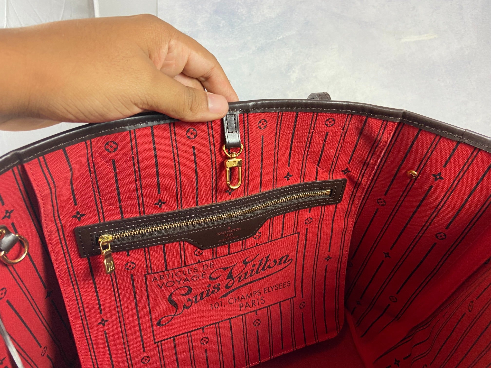 Louis Vuitton Neverfull MM Damier Ebene Canvas