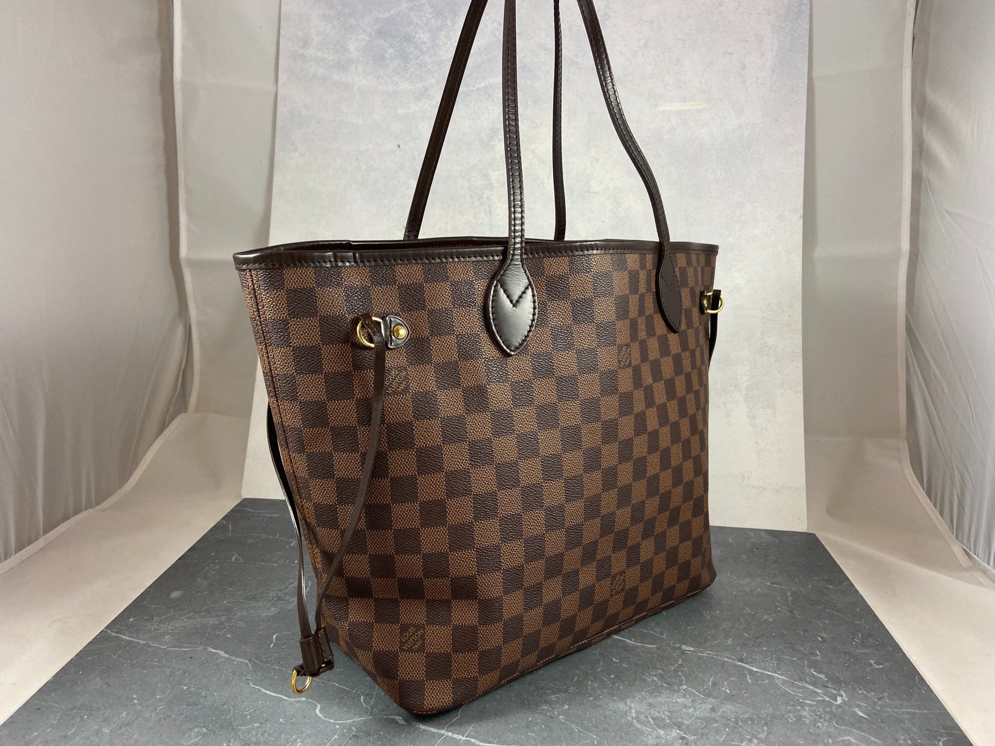 Louis Vuitton Neverfull MM Damier Ebene Canvas