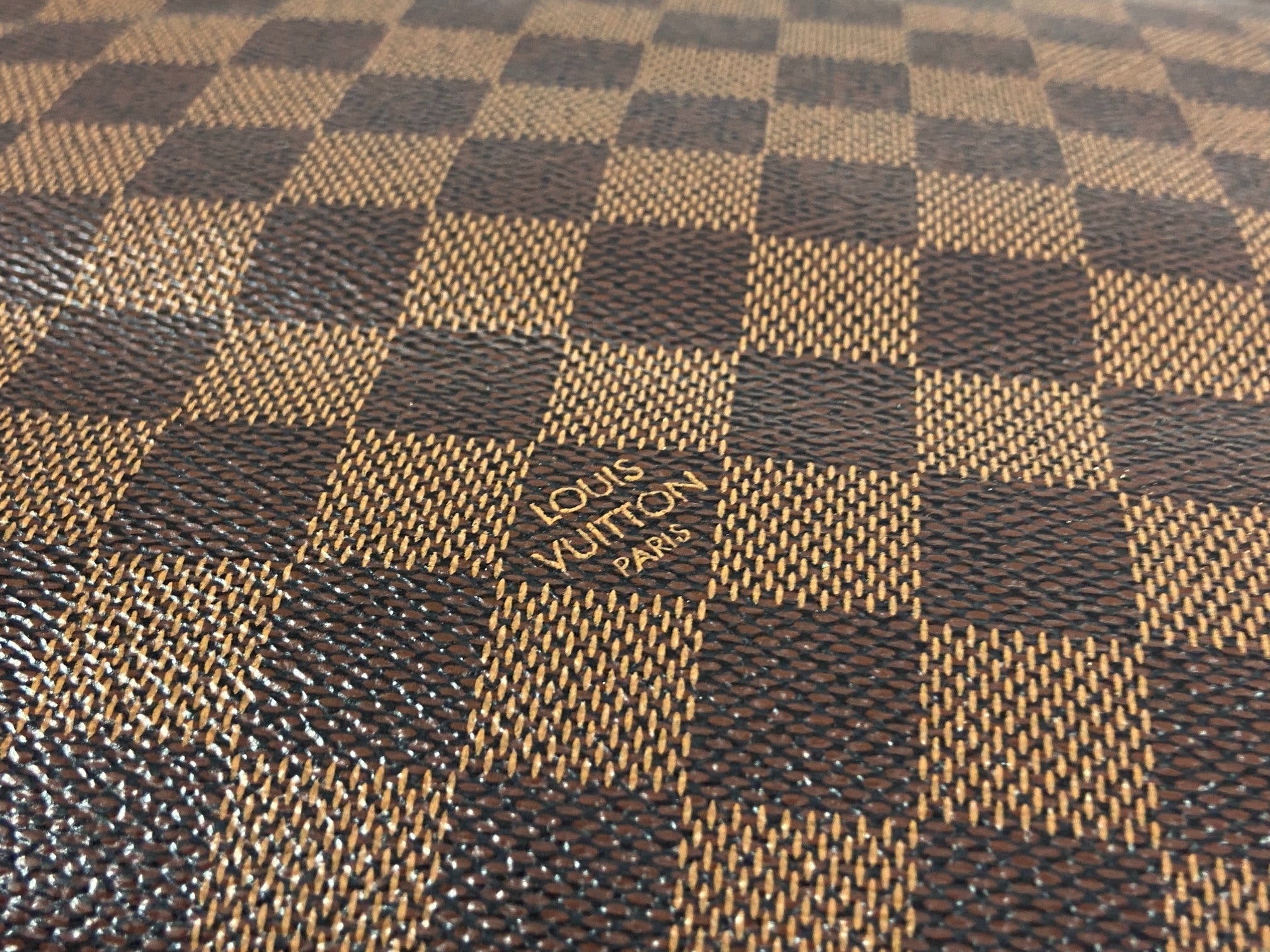 Louis Vuitton Neverfull MM Damier Ebene Canvas