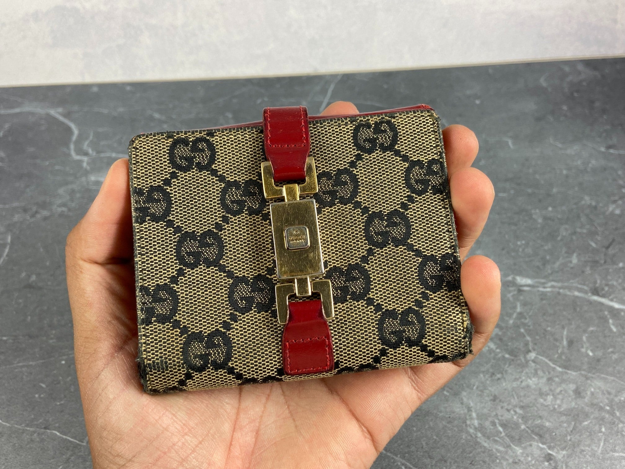 Gucci Piston Lock Compact Wallet Beige GG Monogram