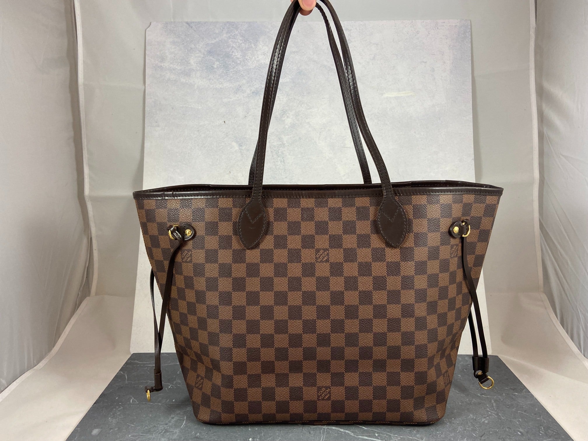 Louis Vuitton Neverfull MM Damier Ebene Canvas