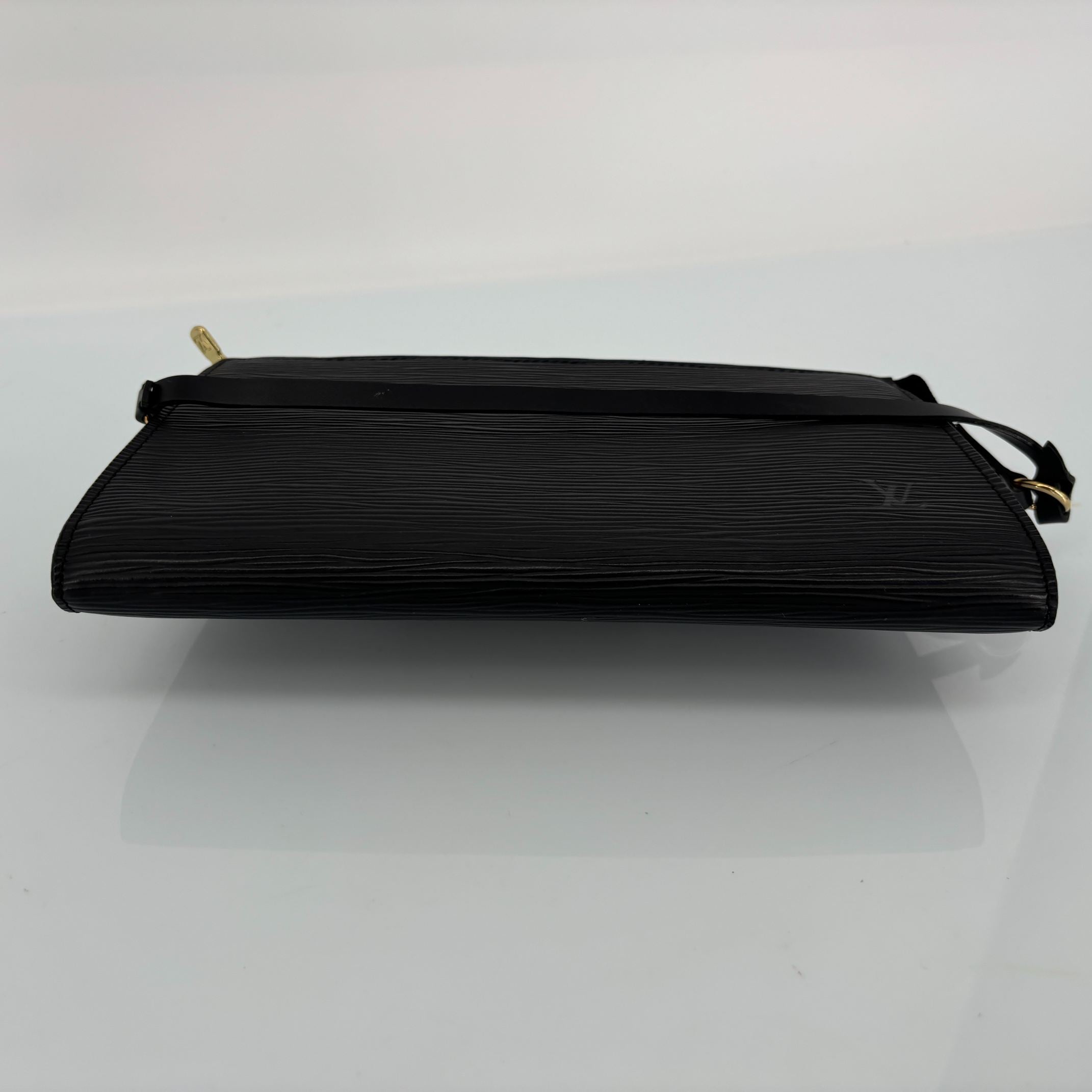 Louis Vuitton Pochette Accessoires Black Epi Leather